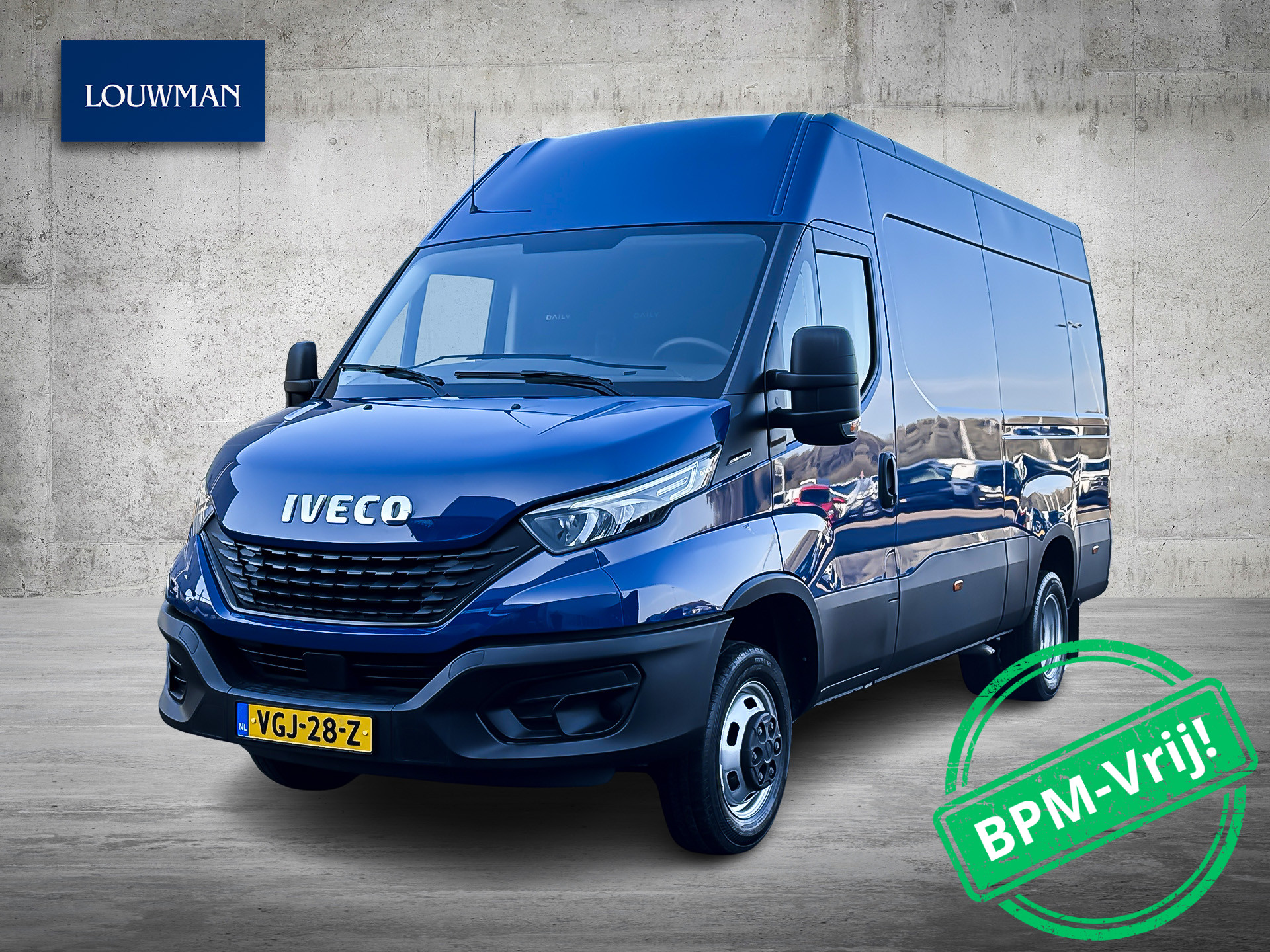 Iveco Daily 35C16V 2.3 352 L2H2 3500 KG Trekhaak LED Betimmering Cruise Control Dubbel lucht