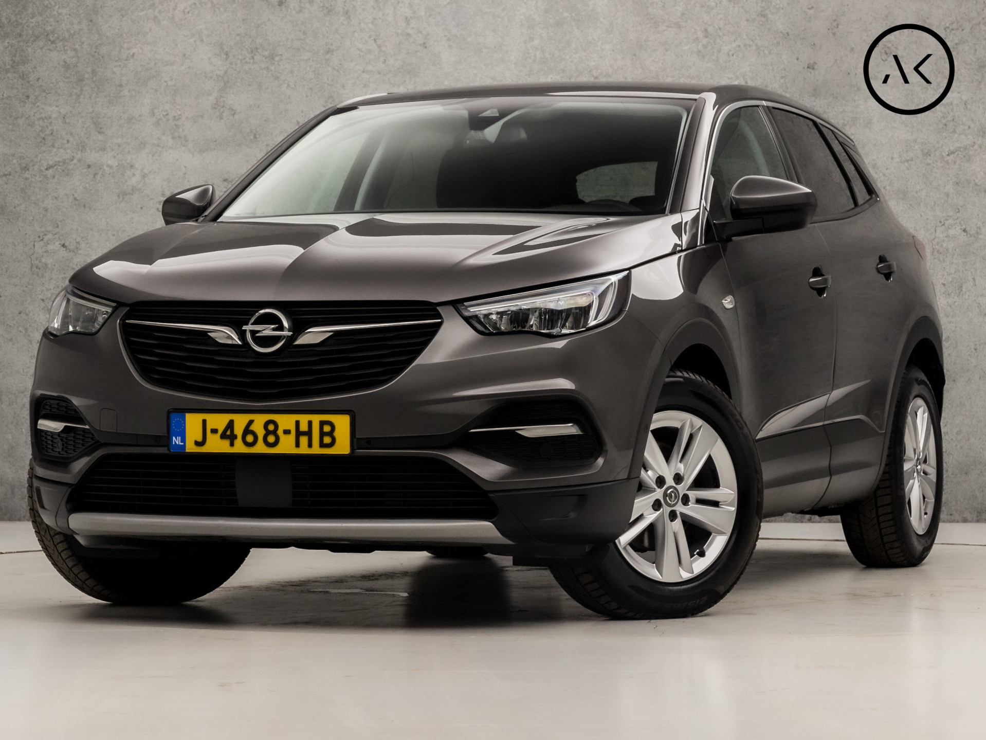 Opel Grandland X 1.2 Turbo Innovation Sport (GROOT NAVI, APPLE CARPLAY, CAMERA, LEDER, GETINT GLAS, CLIMATE, PARKEERSENSOREN, NIEUWE APK, NIEUWSTAAT)