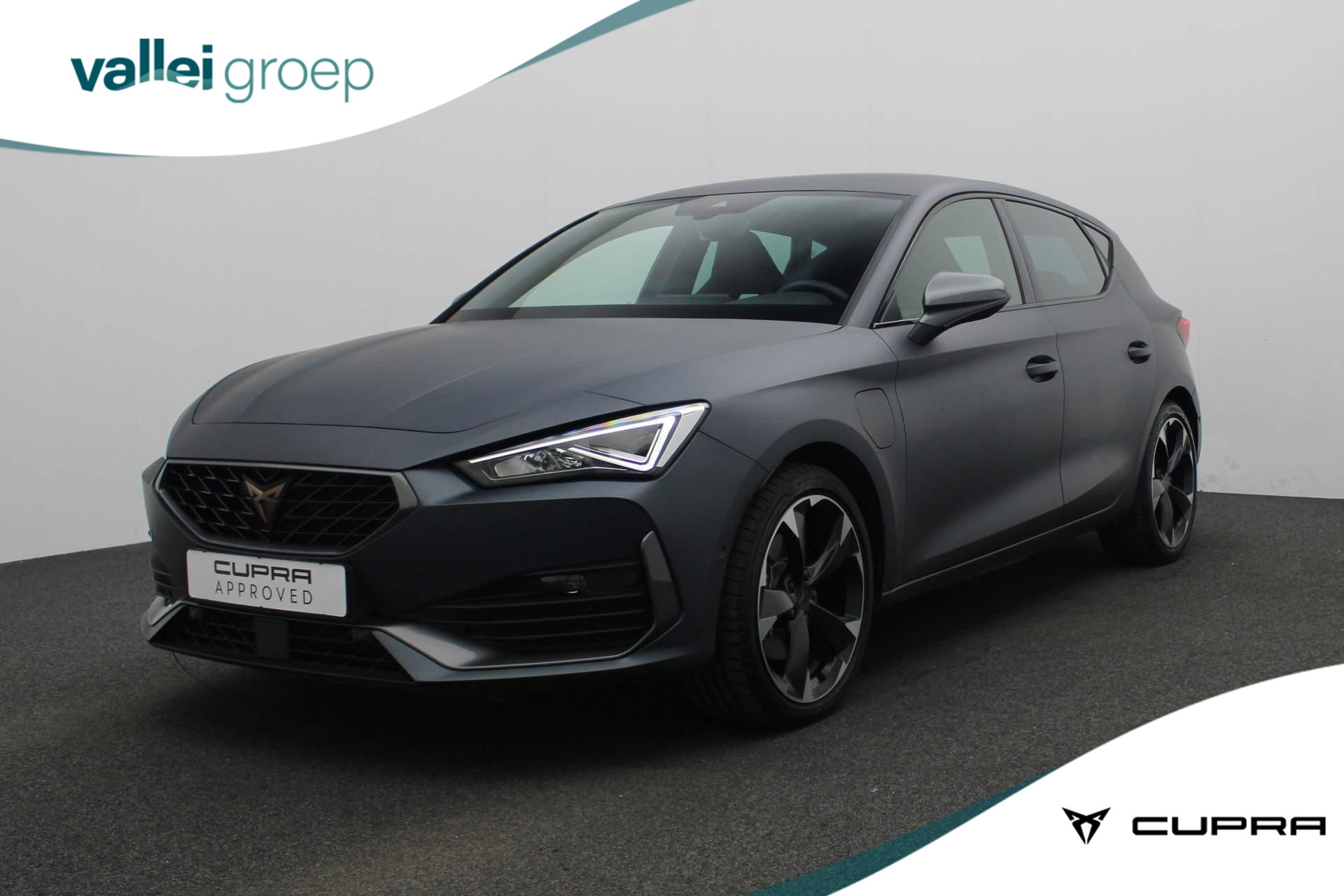 CUPRA Leon 1.4 204PK DSG e-Hybrid | Adaptief sportonderstel | Camera | Navi | Stuur-/stoelverwarming | ACC | Keyless | Side Assist