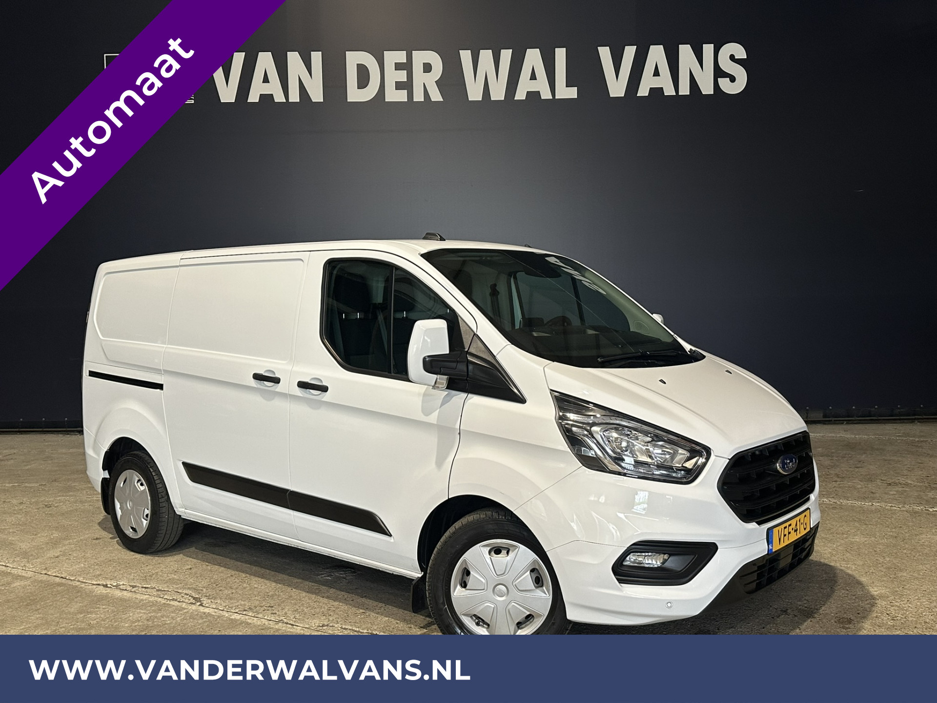 Ford Transit Custom 2.0 TDCI 130pk Automaat L1H1 inrichting Euro6 Airco | Navigatie | Trekhaak stoelverwarming, cruisecontrol, parkeersensoren, verwarmde voorruit, led, 3 zits