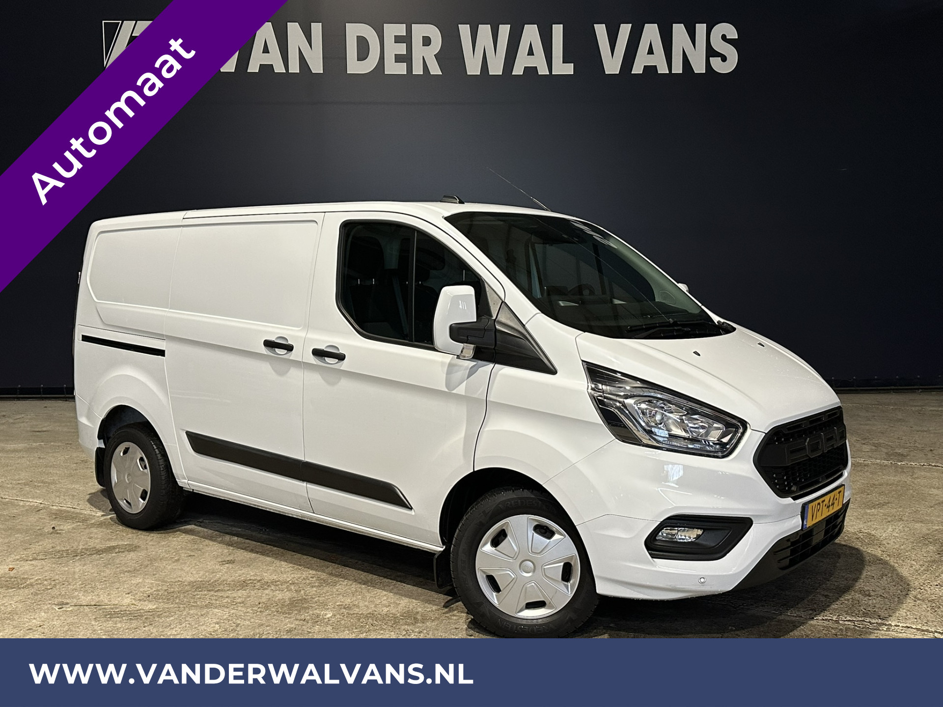 Ford Transit Custom 2.0 TDCI 130pk Automaat **BPM VRIJ voor de Ondernemer** L1H1 Euro6 Airco | Apple Carplay | Camera cruisecontrol, parkeersensoren, verwarmde voorruit, trekhaak