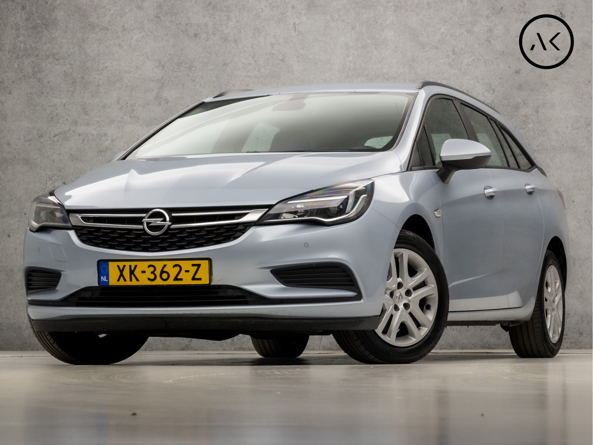 Opel Astra Sports Tourer 1.0 Edition Sport (APPLE CARPLAY, GROOT NAVI, CRUISE, SPORTSTOELEN, PARKEERSENSOREN, DAB+, LM VELGEN, NIEUWSTAAT)