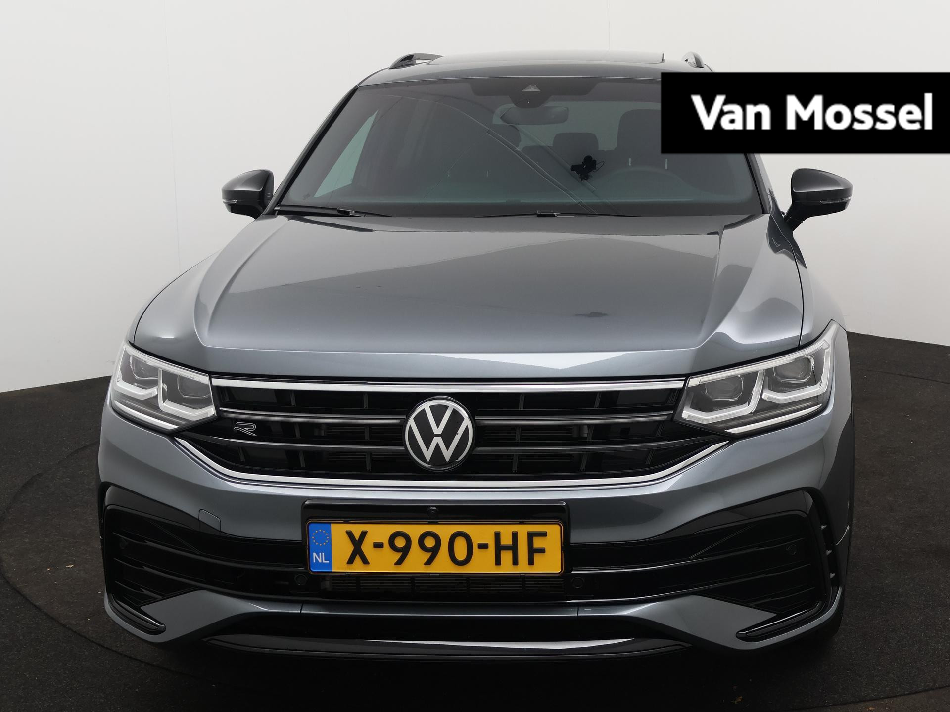 Volkswagen Tiguan Allspace 1.5 TSI R-Line Business 7p. 150 PK | Automaat | Black Style | Trekhaak | Head-Up Display | 360* Camera | Harman en Kardon | Panorama dak