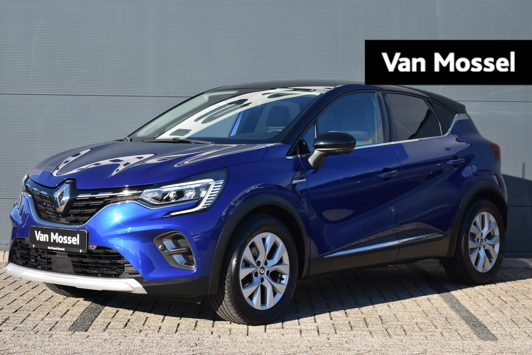 Renault Captur 1.3 TCe Intens 140pk | Navigatie | Trekhaak | 360 Graden Camera | 1e Eigenaar