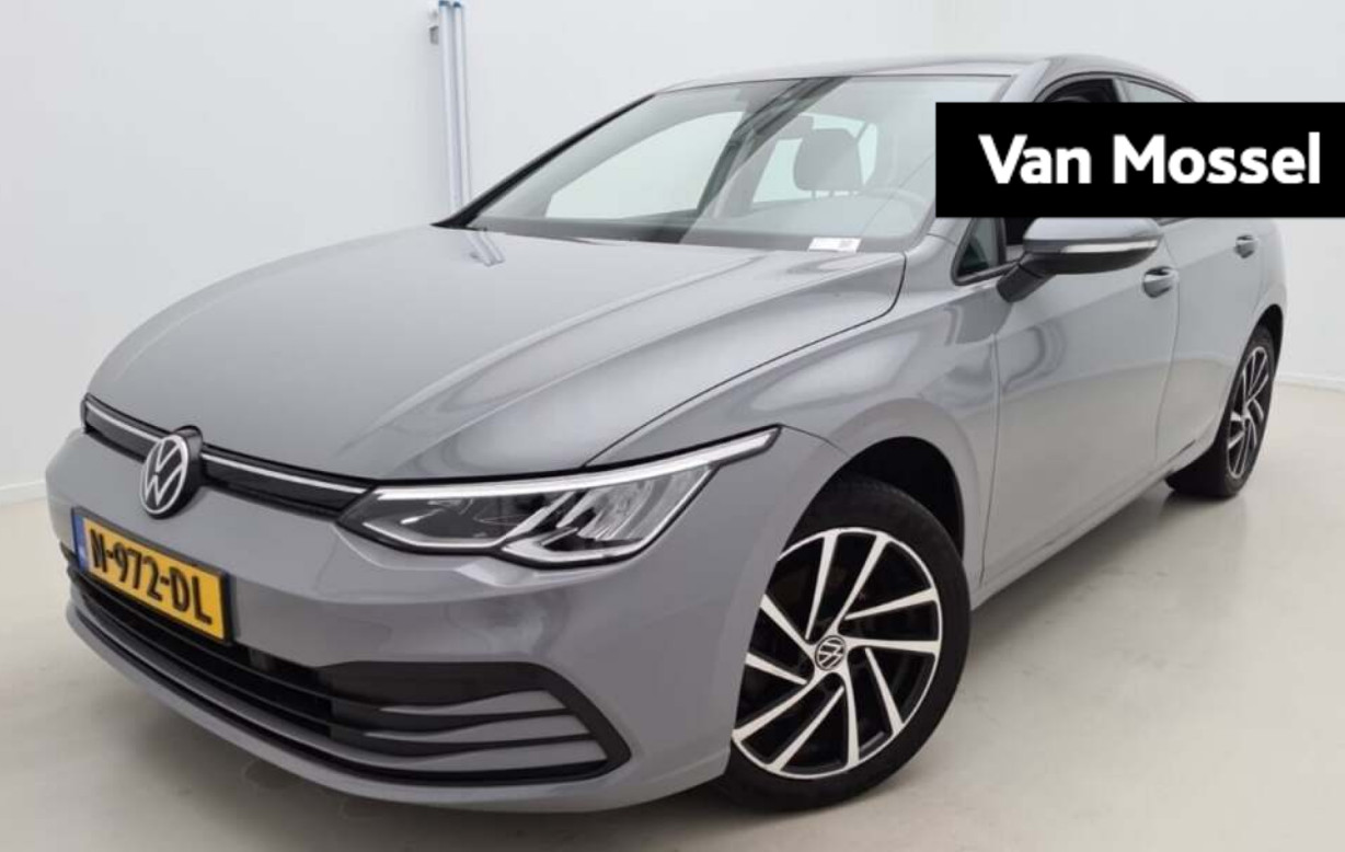 Volkswagen Golf 1.0 TSI Life | Digital Cockpit | Keyless Start | Navigatie | Parkeercamera | Parkeersensoren
