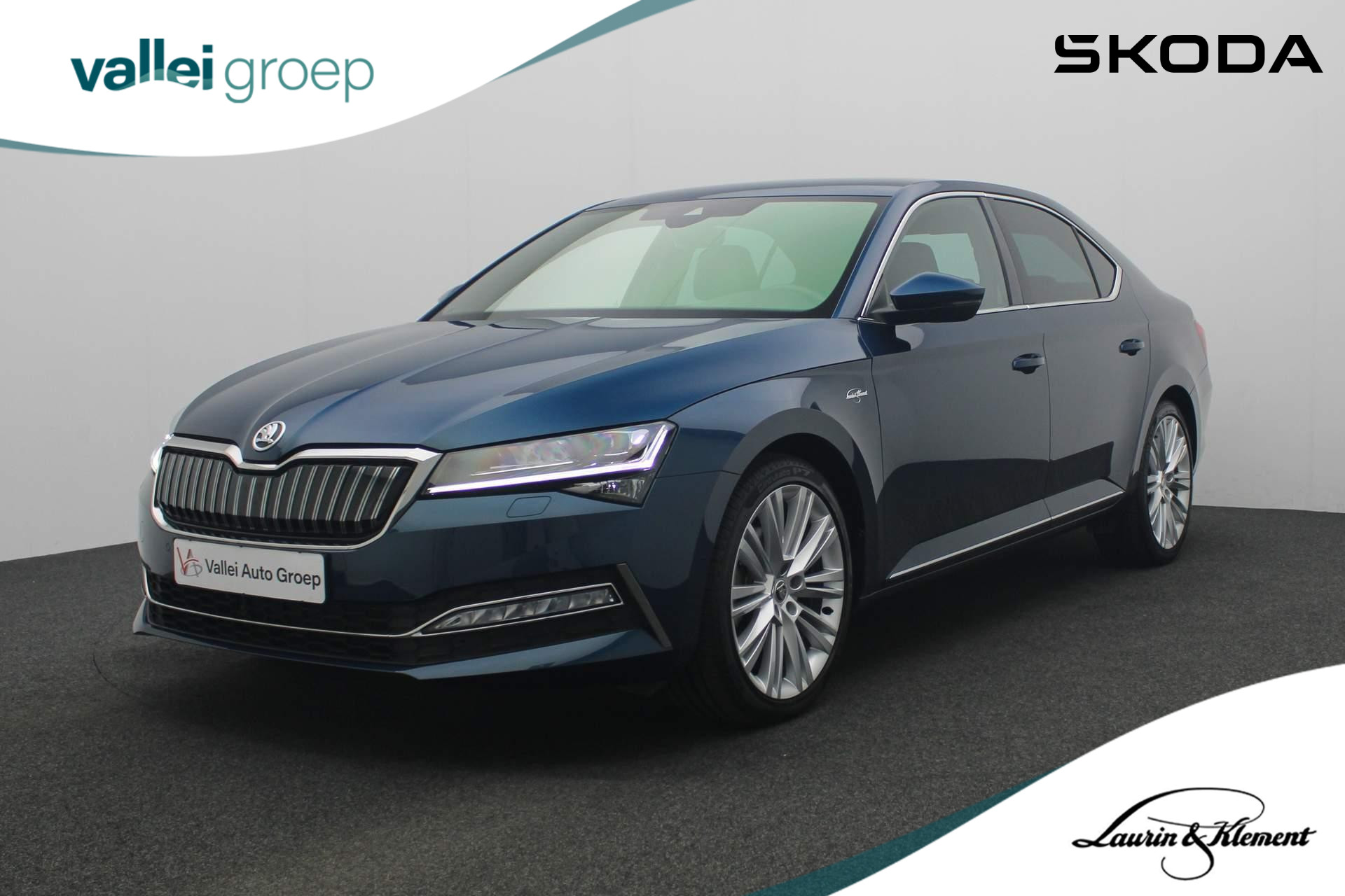 Škoda Superb 1.4 TSI 218PK DSG iV Laurin & Klement | Trekhaak | Leer | Matrix LED | Keyless | Adaptief onderstel | 19 inch | Keyless | Navi | ACC