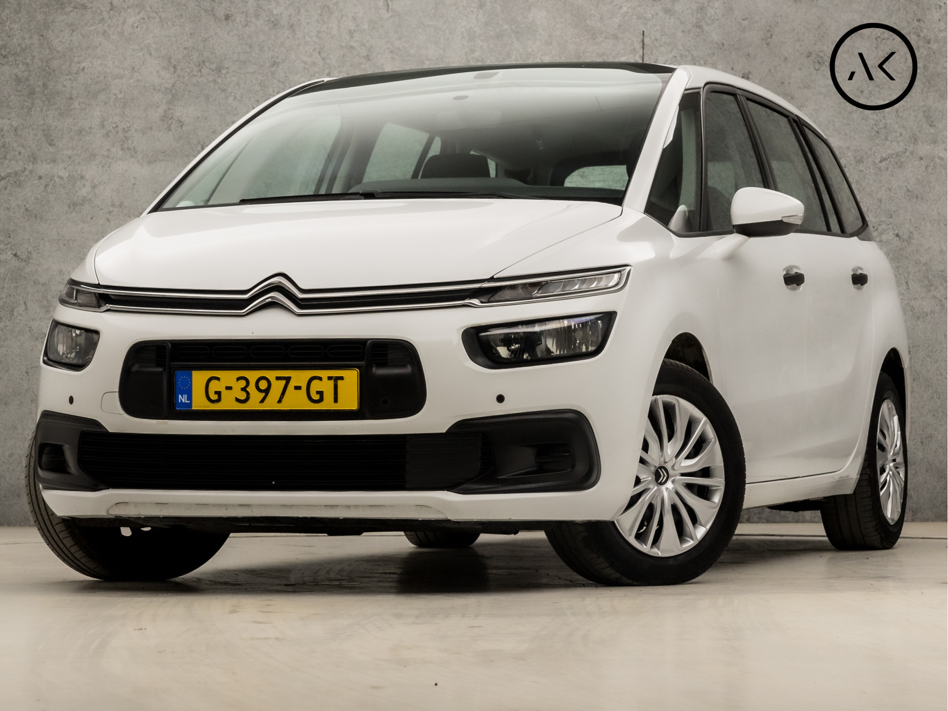 Citroën Grand C4 Spacetourer 1.2 PureTech Deluxe 7 Persoons (DIGITAL COCKPIT, SCHERM, CLIMATE, SPORTSTOELEN, ELEK PAKKET, NIEUWE APK, PARKEERSENSOREN, CRUISE, NIEUWSTAAT)