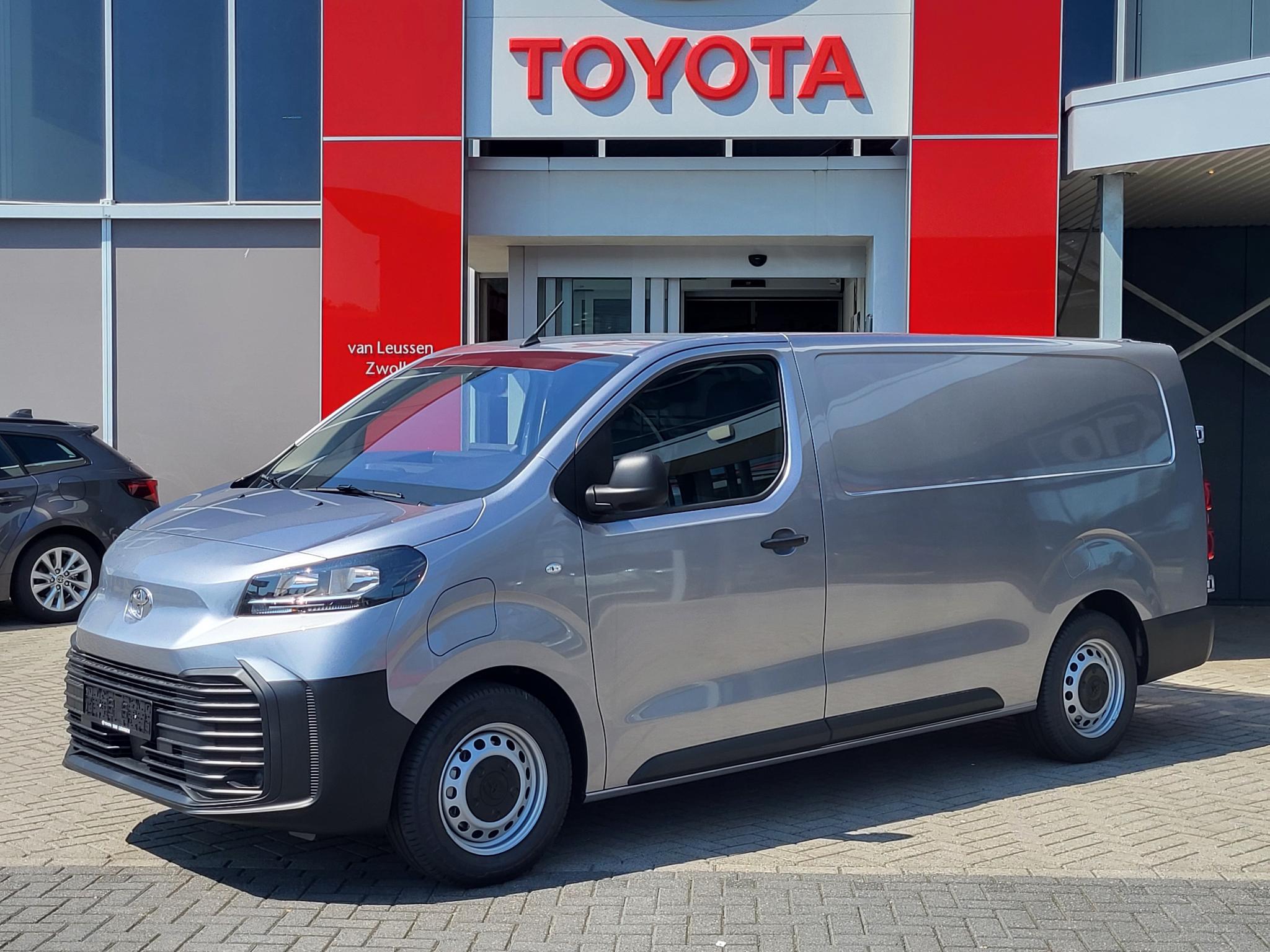 Toyota ProAce Long Worker Electric Challenger Extra Range 75 kWh NIEUW DIRECT LEVERBAAR PARK-SENSOREN AIRCO APPLE/ANDROID CRUISE BLUETOOTH