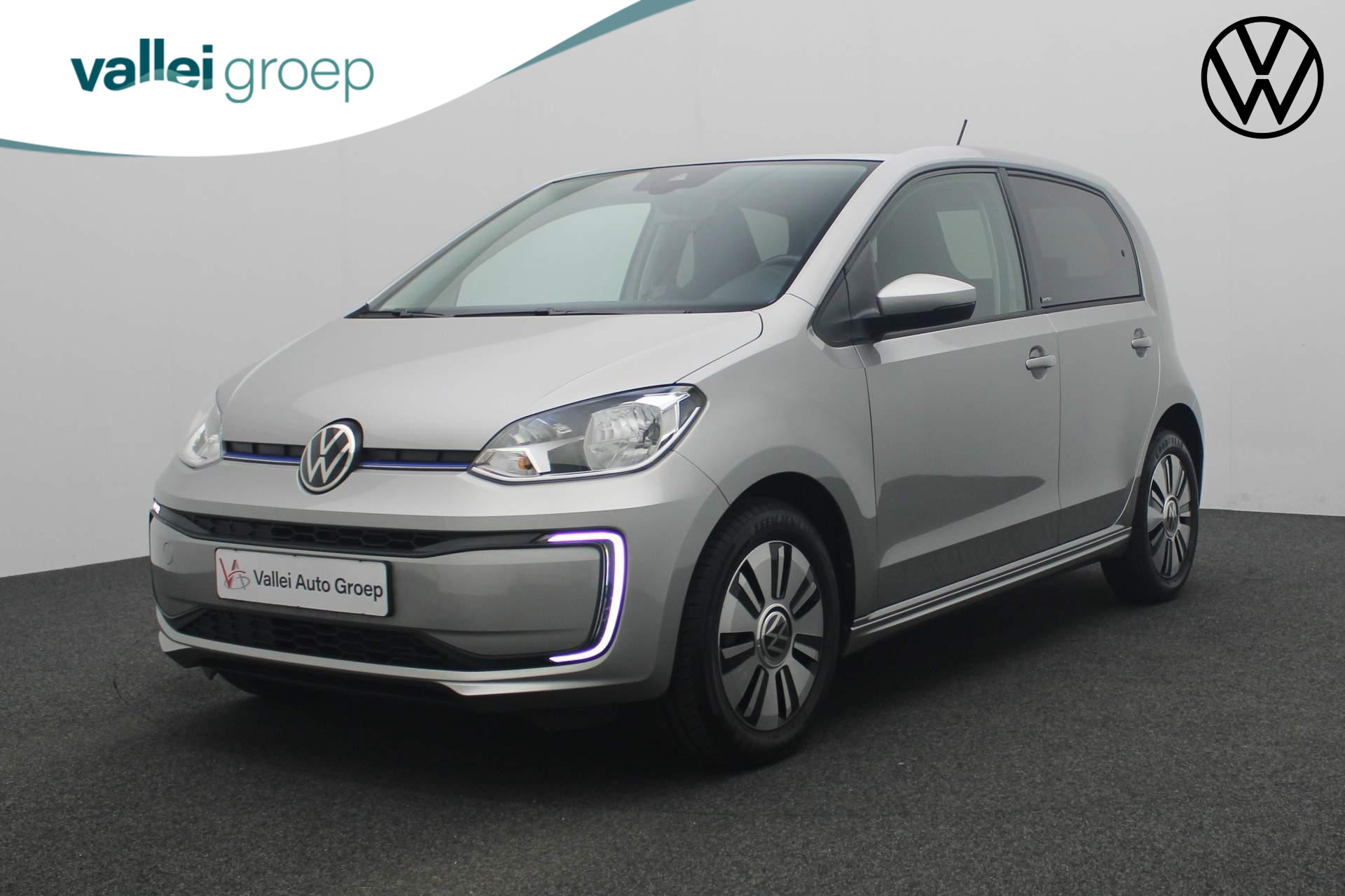 Volkswagen e-up! 83PK Style United | Stoelverwarming | Camera | Cruise | Navi via App | Leder MF Stuur | Verwarmbare voorruit