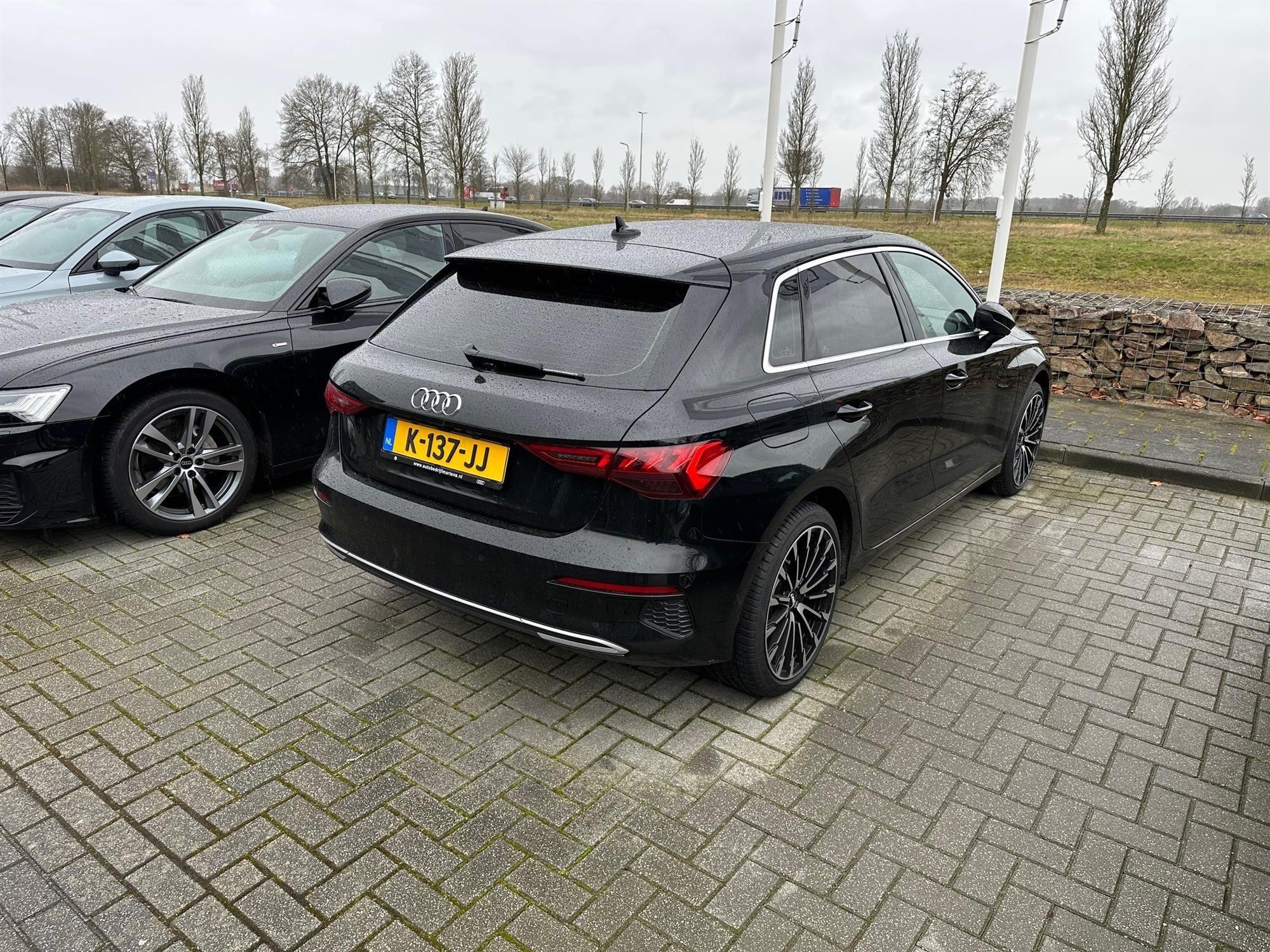 Audi A3 Sportback 30 TFSI Business edition