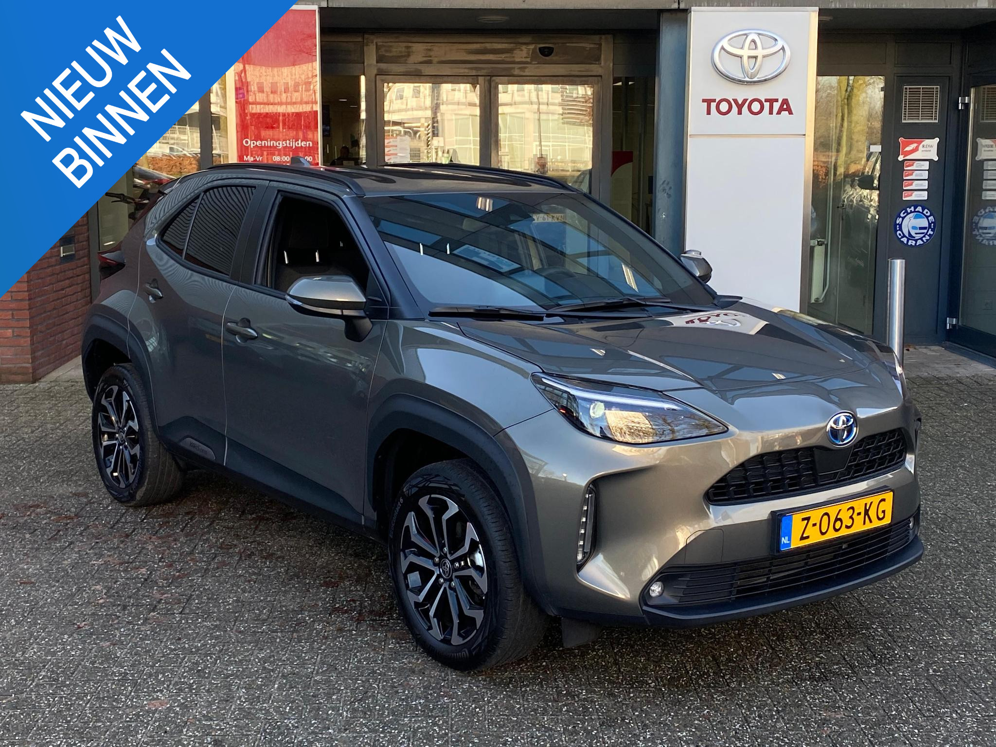 Toyota Yaris Cross 1.5 HYBRID 115 DYNAMIC APPLE/ANDROID NAVI LED PRIVACY-GLASS 17"LMV NL-AUTO