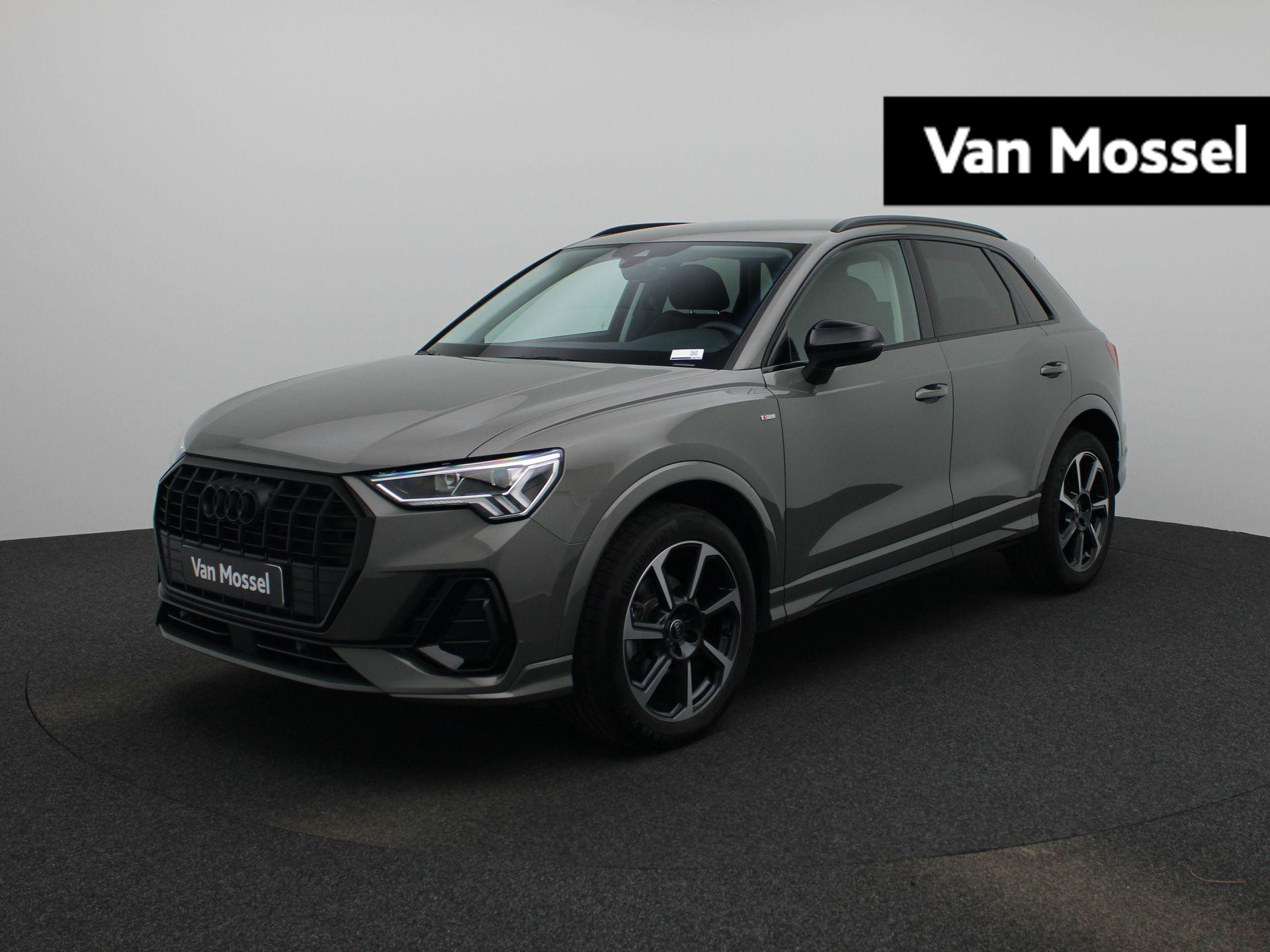 Audi Q3 35 TFSI S edition 150 PK | S-line | Automaat | Apple Carplay | Android Auto | Trekhaak | Adaptive Cruise Control | Optiek Pakket Zwart Plus | Stoelverwarming | Virtual Cockpit | LED | Lichtmetalen velgen | Privacy glass |