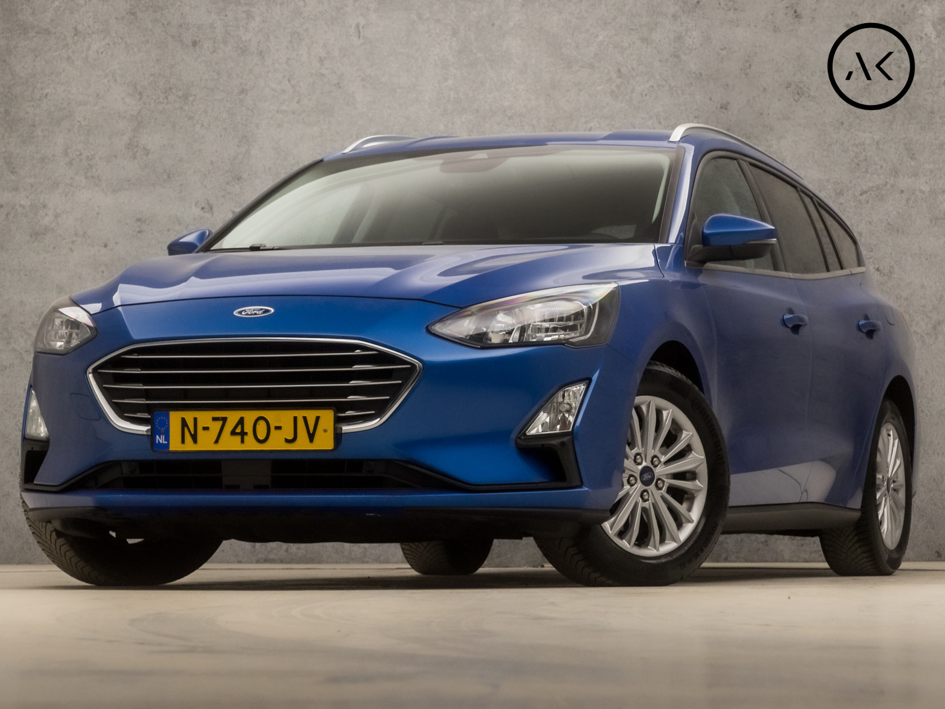 Ford Focus Wagon 1.0 EcoBoost Titanium X Automaat (DIGITAL COCKPIT, APPLE CARPLAY, STUUR/STOELVERWARMING, GETINT GLAS, TREKHAAK, CAMERA, LED KOPLAMPEN, ADAPTIVE CRUISE, KEYLESS, NIEUWE APK, NIEUWSTAAT)