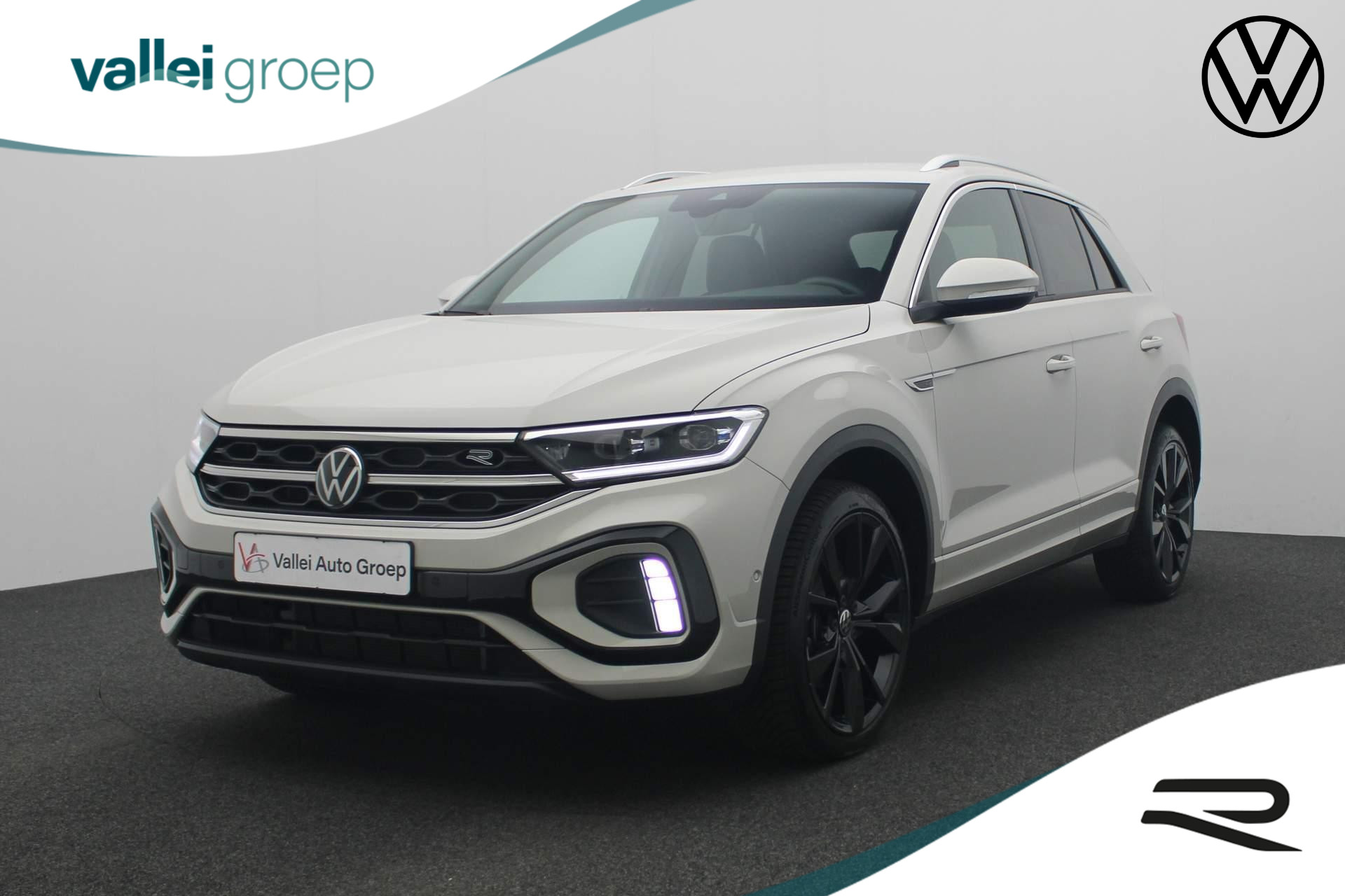 Volkswagen T-Roc 1.0 TSI 110PK R-Line Business | Parkeersensoren voor/achter | Navi | ACC | Apple Carplay / Android Auto | Digital Cockpit Pro