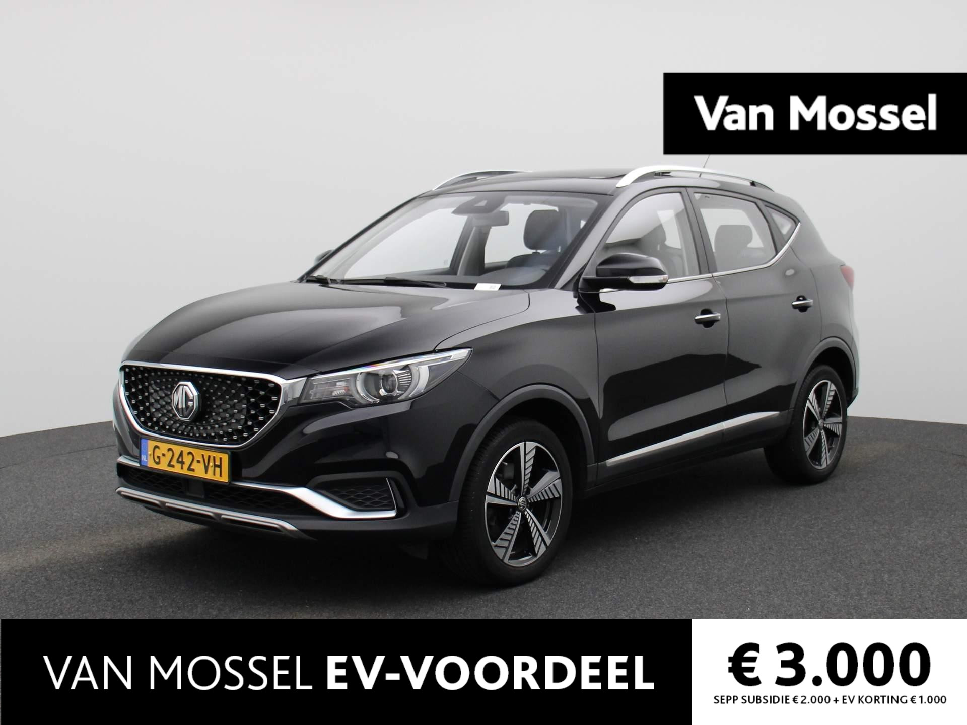 MG ZS-EV Luxury 45 kWh | Apple Carplay/Android Auto | Rijstrooksensor | Schuifdak / Panorama dak | Keyless Start + GO | Stoelverwarming | 12 Maanden BOVAG Garantie |