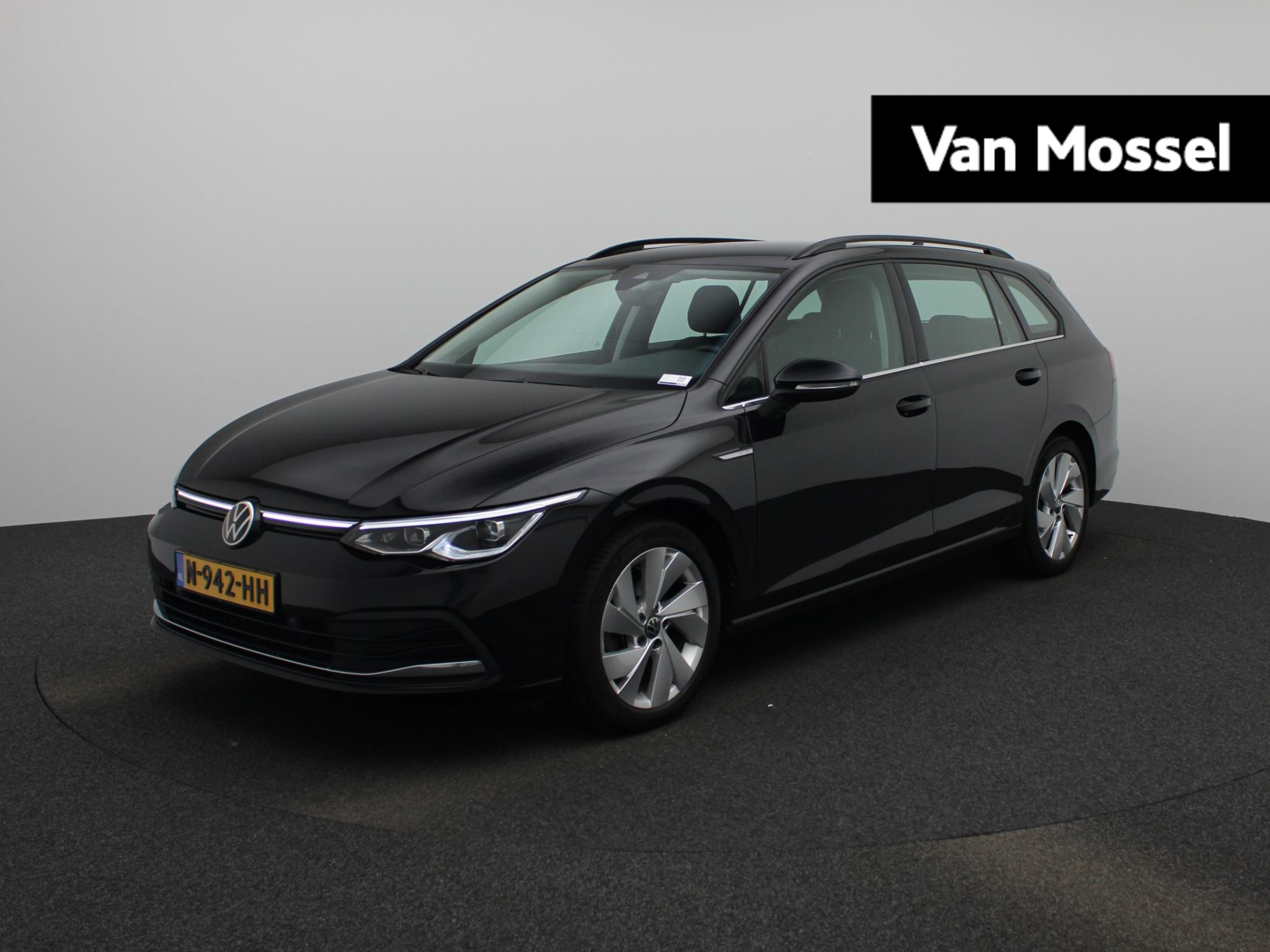 Volkswagen Golf Variant 1.5 eTSI Style | APPLE CARPLAY/ ANDROID AUTO | DAB+ | LICHTSENSOR | CRUISE CONTROL ADAPTIEF | LED KOPLAMPEN | PARKEESENSOREN | LICHTMETALEN VELGEN | CONNECTED SERVICES | REGENSENSOR | R-LINE EXTERIEUR