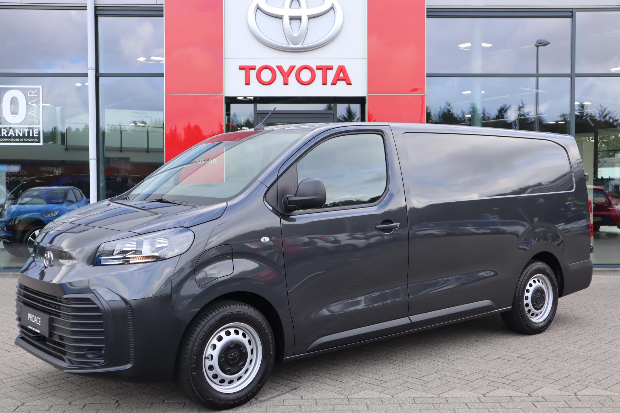 Toyota ProAce Long Worker Electric Challenger Extra Range Long 75 kWh 3-PERS APPLE/ANDROID CRUISE P-SENSOREN DAB+ NIEUW UIT VOORRAAD LEVERBAAR!