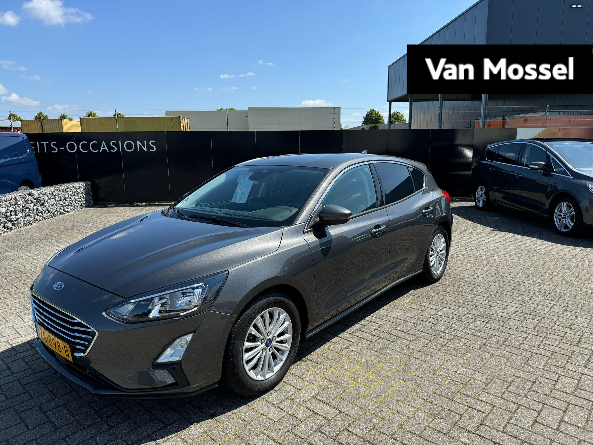 Ford Focus 1.5 EcoBlue Titanium Business | BLIS | ADAPTIEVE CRUISE CONTROL | STOELVERWARMING | VOORRUIT VERWARMING | MAGNETIC |