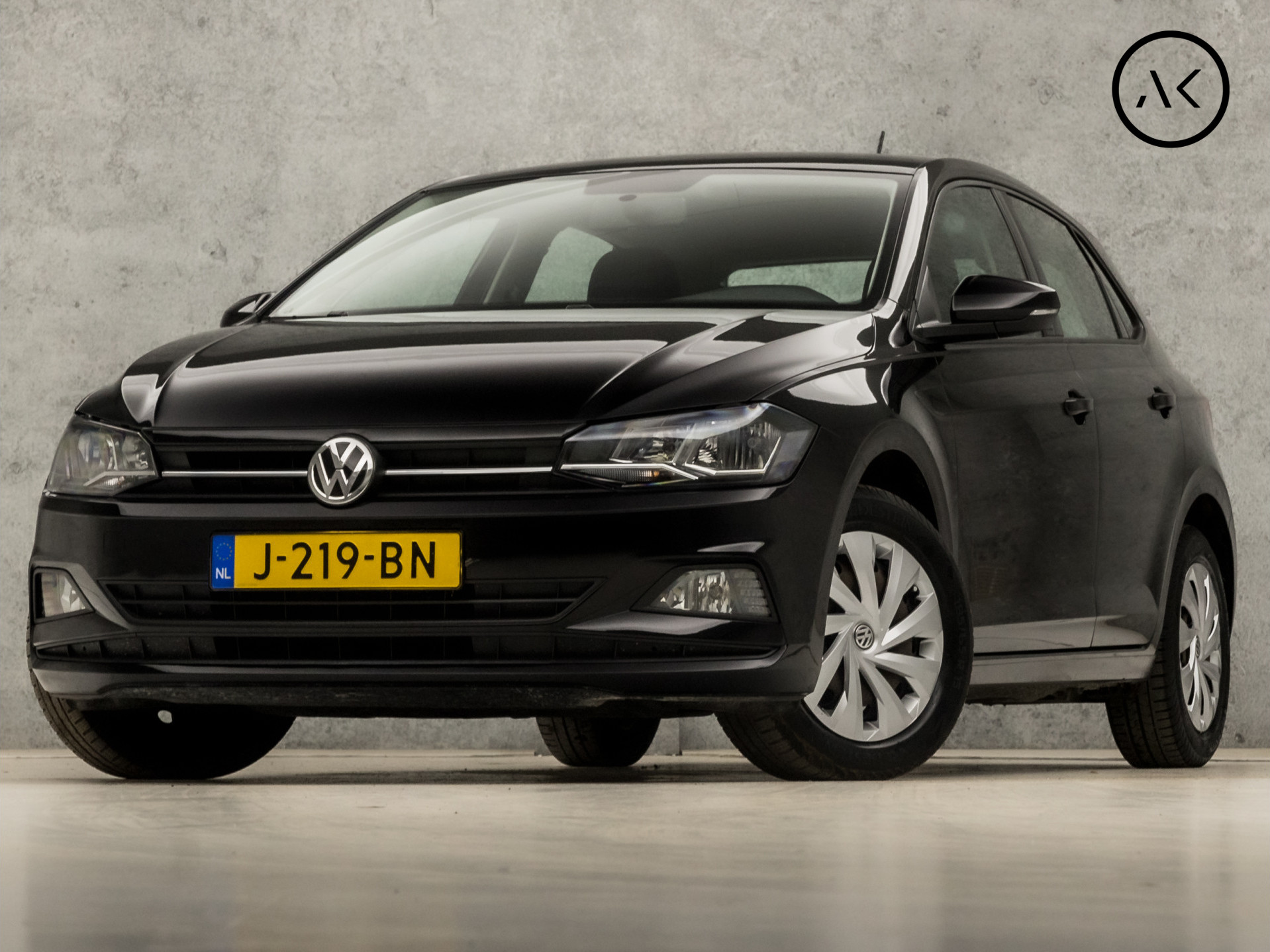 Volkswagen Polo 1.0 Sportline (APPLE CARPLAY, CRUISE, DAB+, ARMSTEUN, SPORTSTOELEN, START/STOP, NIEUWE APK, NIEUWSTAAT)