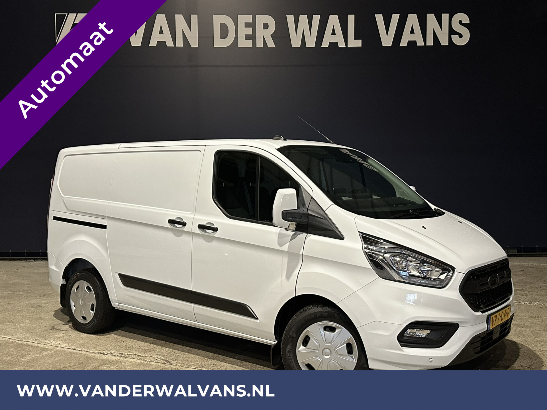 Ford Transit Custom 2.0 TDCI 130pk Automaat **BPM VRIJ voor de Ondernemer** L1H1 Euro6 Airco | Camera | LED | Apple Carplay Cruisecontrol, Parkeersensoren, Trekhaak, Verwarmde voorruit, Bijrijdersbank