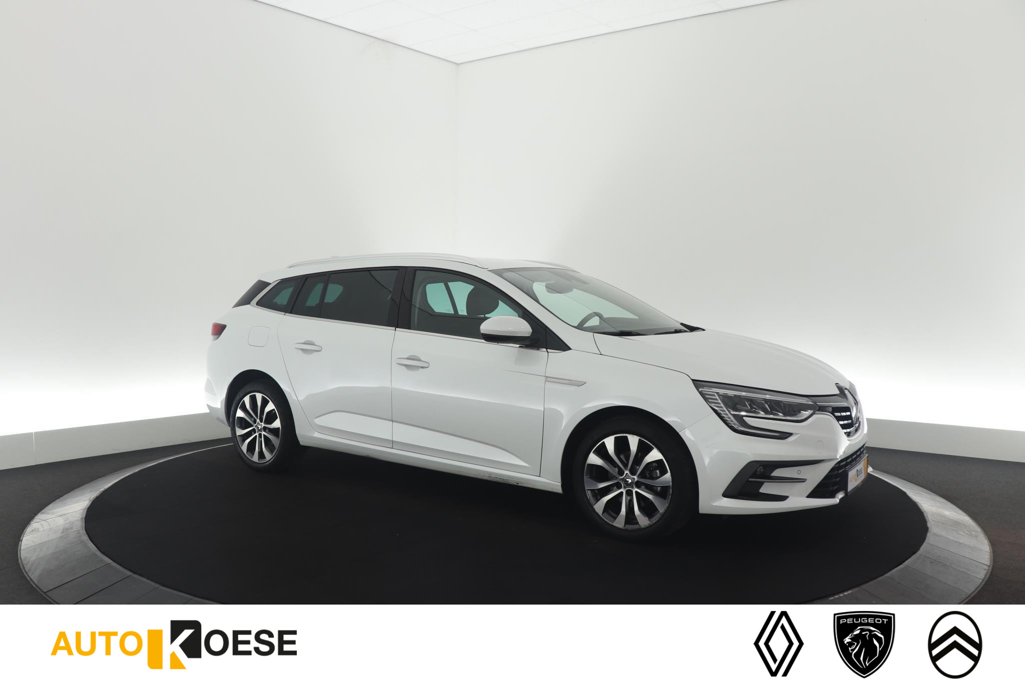 Renault Mégane Estate TCe 140 Intens | Camera | Head-Up Display | Parkeersensoren | Apple Carplay