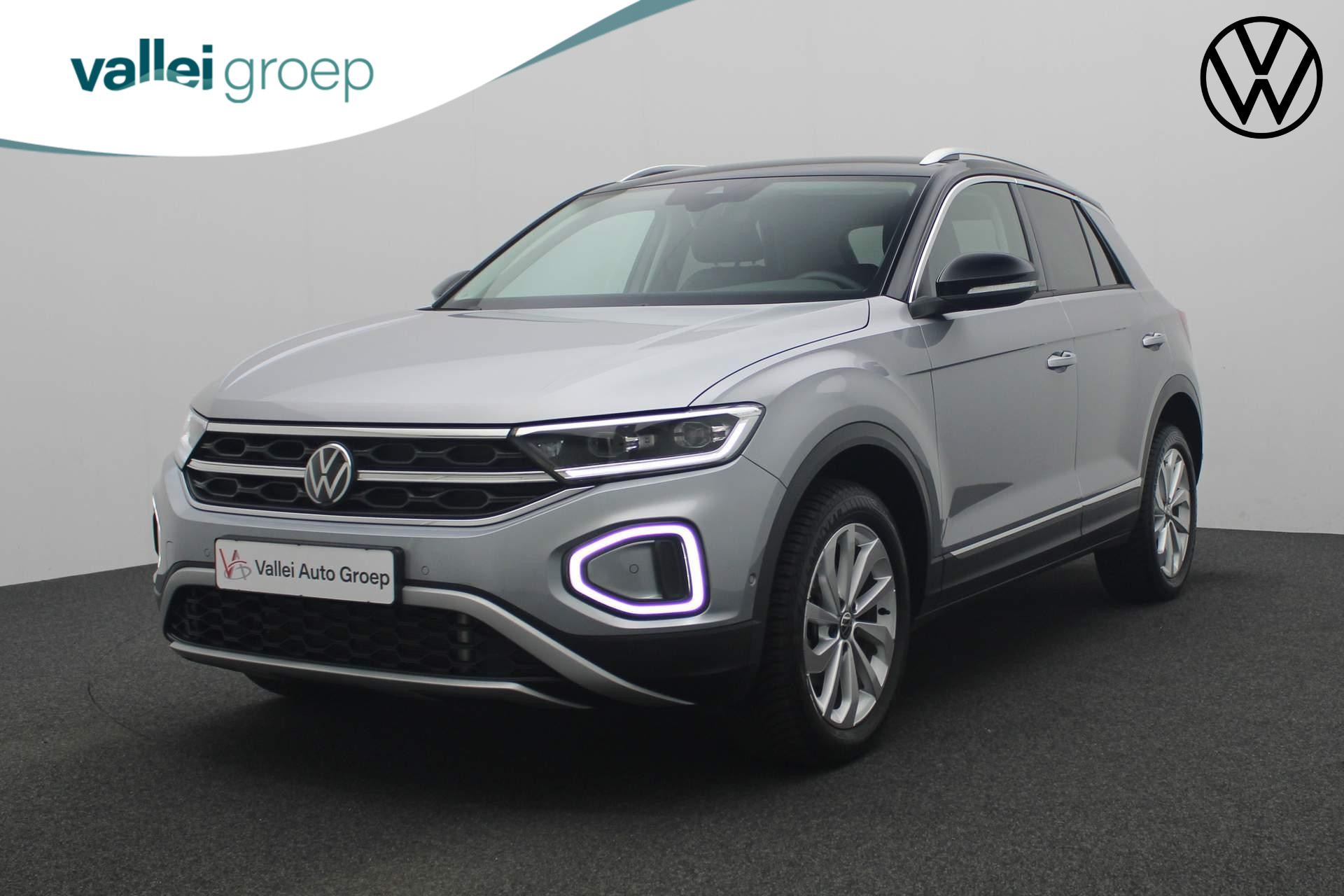 Volkswagen T-Roc 1.5 TSI 150PK DSG Style | LED | Parkeersensoren | Trekhaak | Stoelverwarming | 17 inch