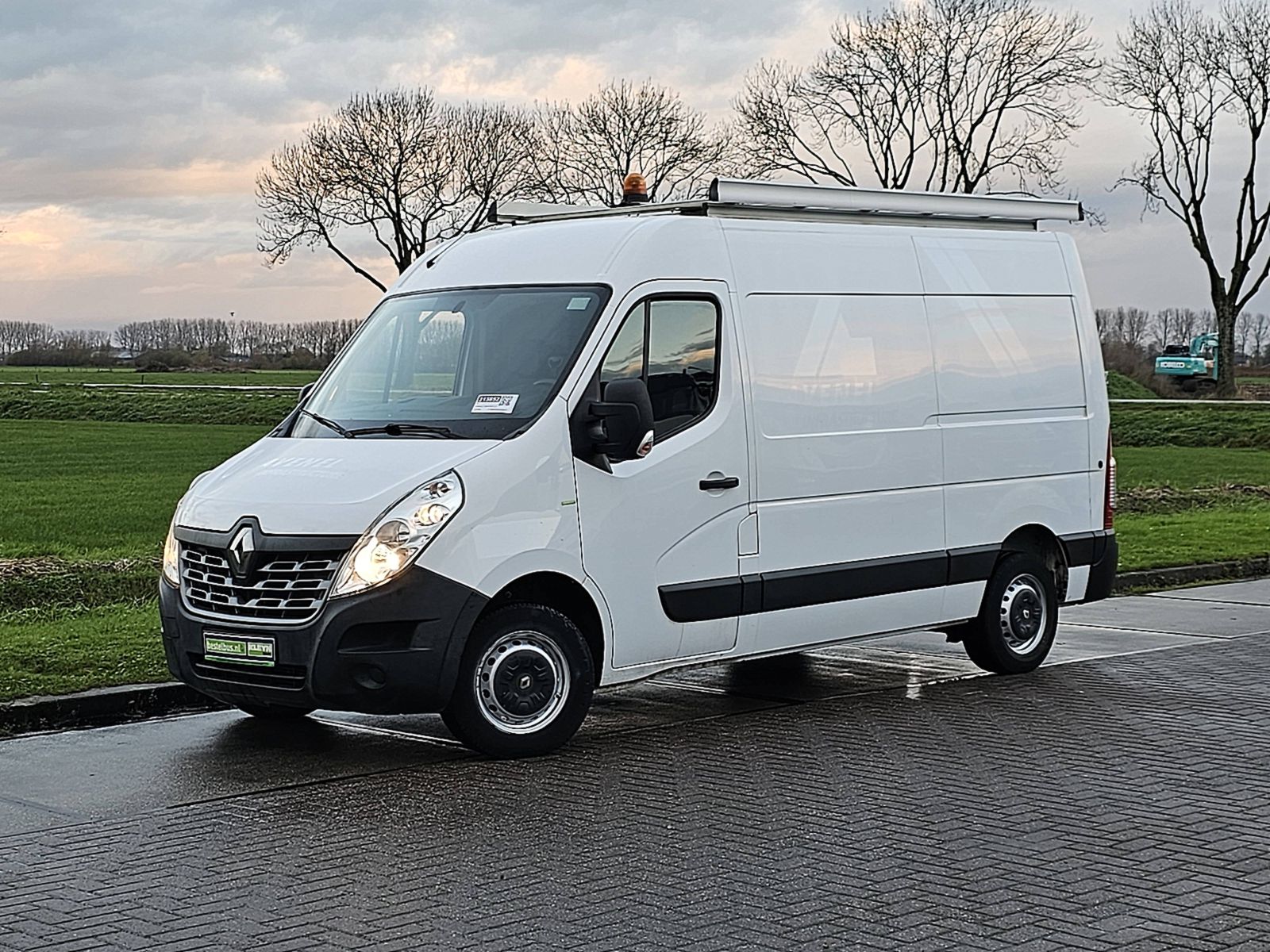 Renault Master 2.3 dCi L2H2 170 pk!, airco, trekhaak, imperiaal, trap