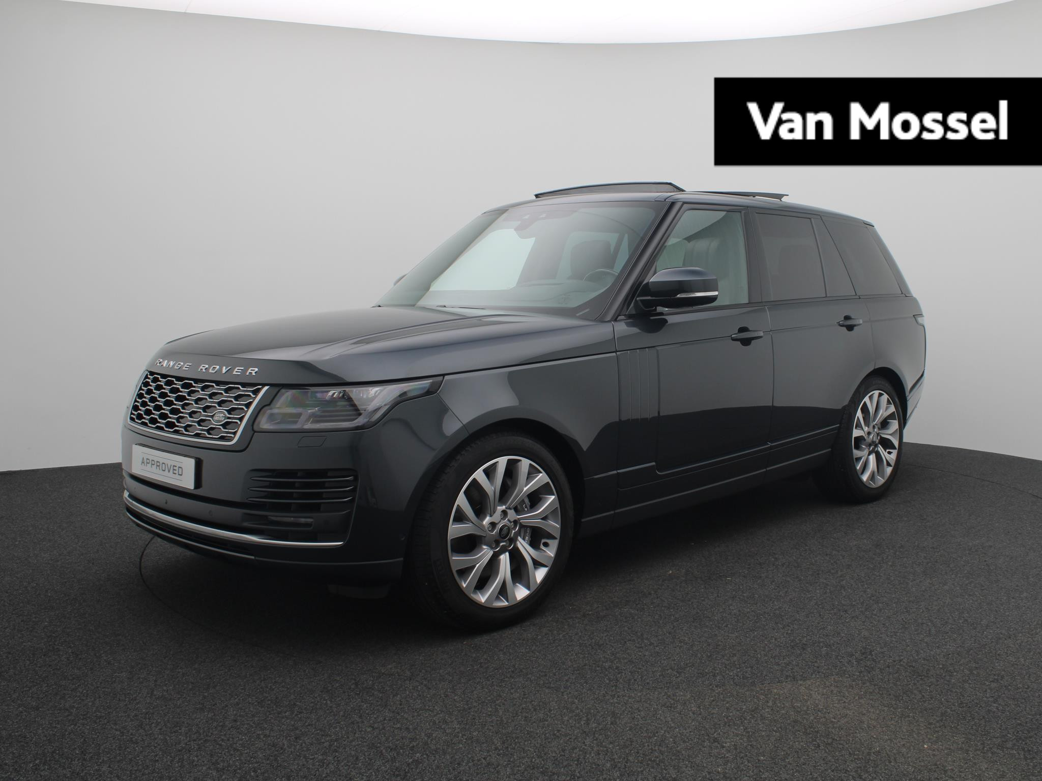 Land Rover Range Rover P400e Westminster | 1e Eigenaar | SVO Lak | Cold Climate Pack | Apple Carplay | Sfeerverlichting | Luchtvering | 21 Inch |