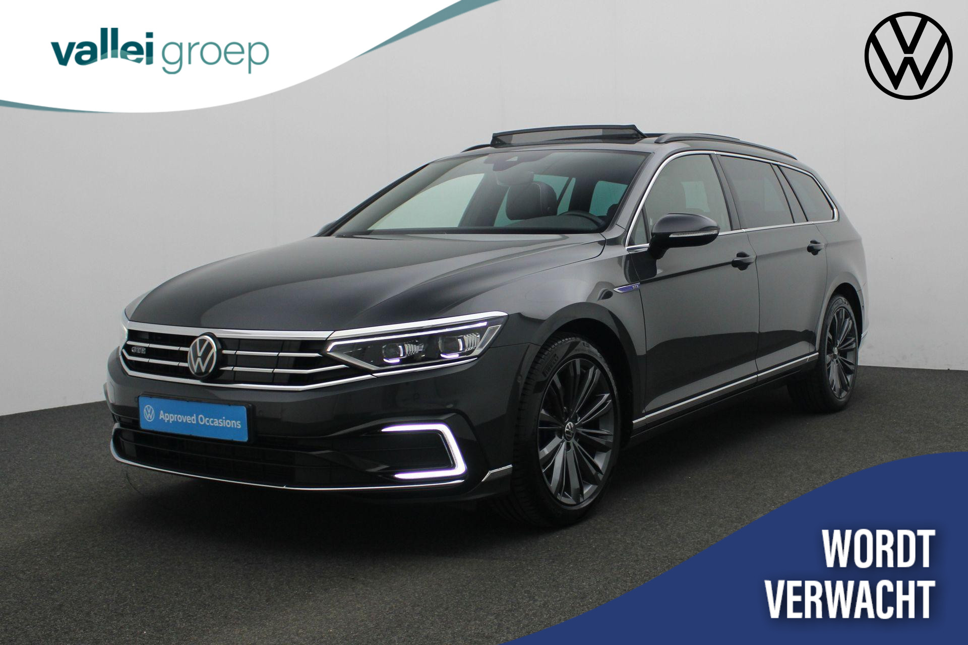 Volkswagen Passat Variant 1.4 TSI 218 pk DSG PHEV GTE Business | Panoramadak | Trekhaak | Leder | Adaptief onderstel | Dynaudio | IQ Light