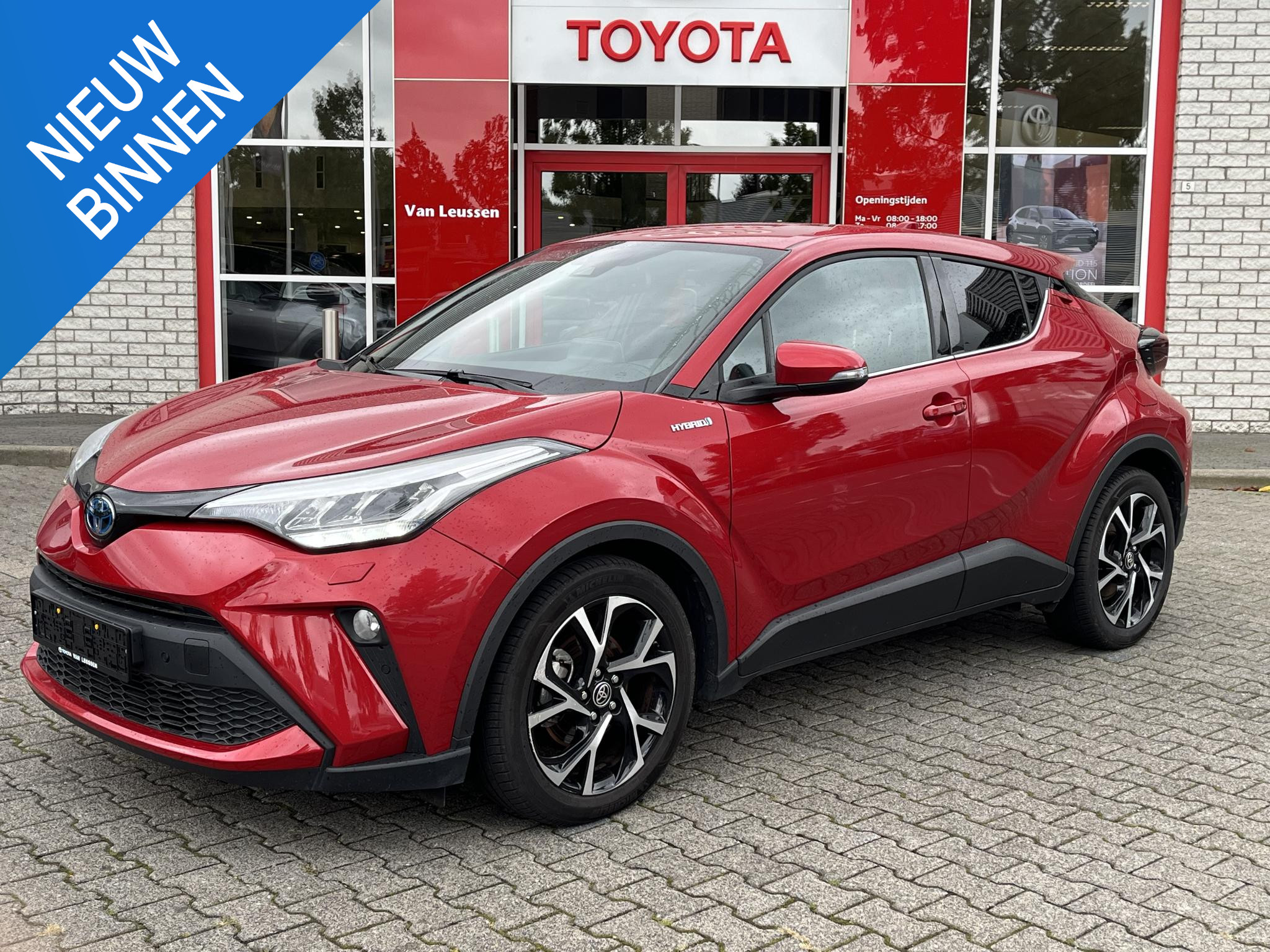 Toyota C-HR 1.8 HYBRID STYLE STOEL/STUURVERW. APPLE/ANDROID PARKSENSOREN BLIND-SPOT KEYLESS