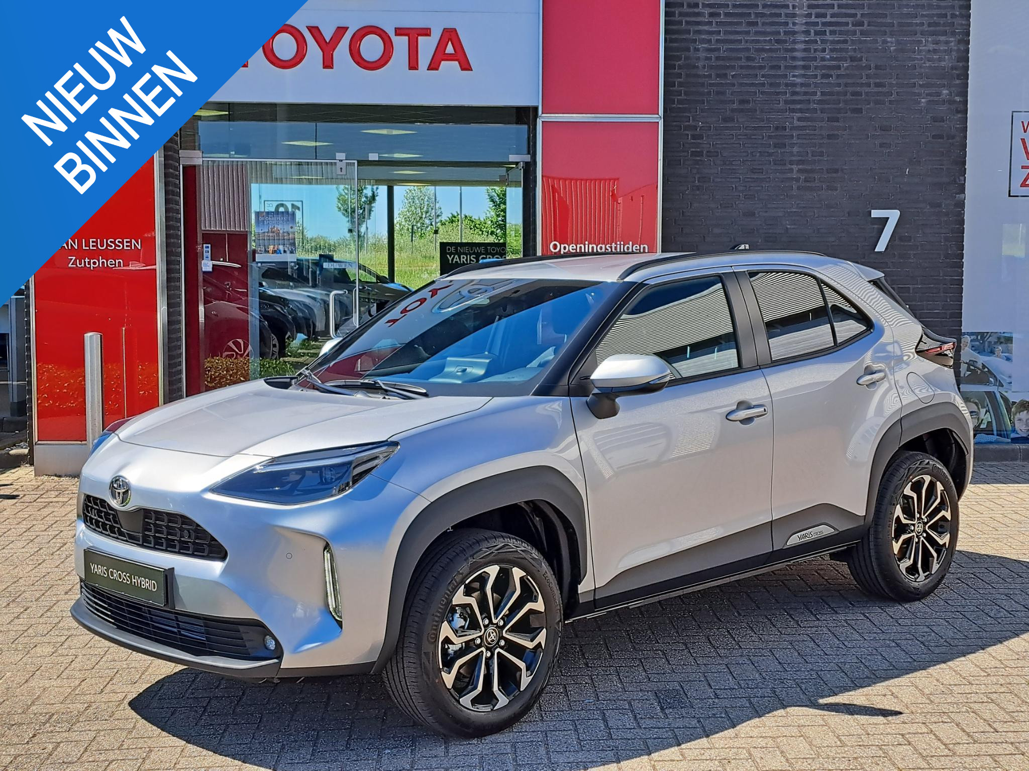 Toyota Yaris Cross 1.5 Hybrid 115 Dynamic COMFORT PACK MODELJAAR 2025 NIEUW UIT VOORRAAD LEVERBAAR