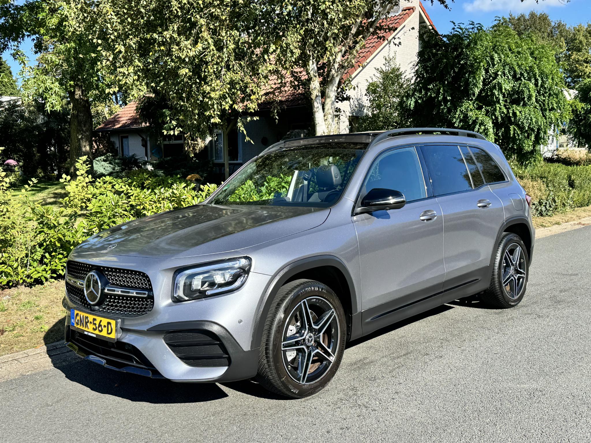 Mercedes-Benz GLB 250 4MATIC AMG Burmester•Trekhaak