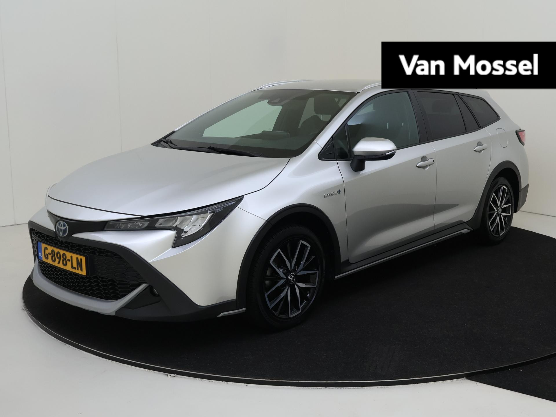 Toyota Corolla Touring Sports 1.8 Hybrid Trek | Navigatie | | Climate Control | Cruise Control | Parkeersensoren | LED Lampen | Licht & Regen Sensor |