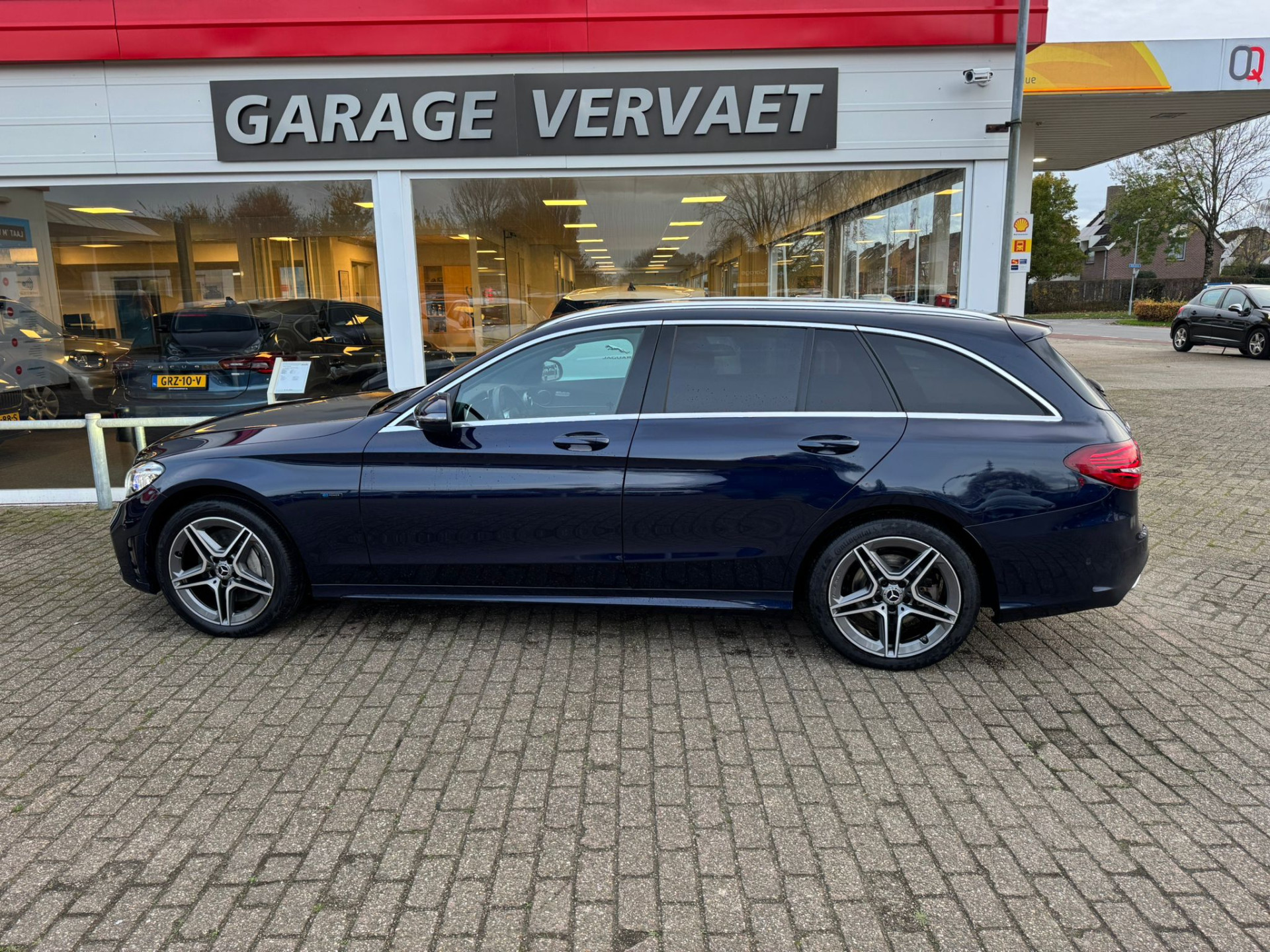 Mercedes-Benz C-Klasse Estate 300 e Business Solution AMG