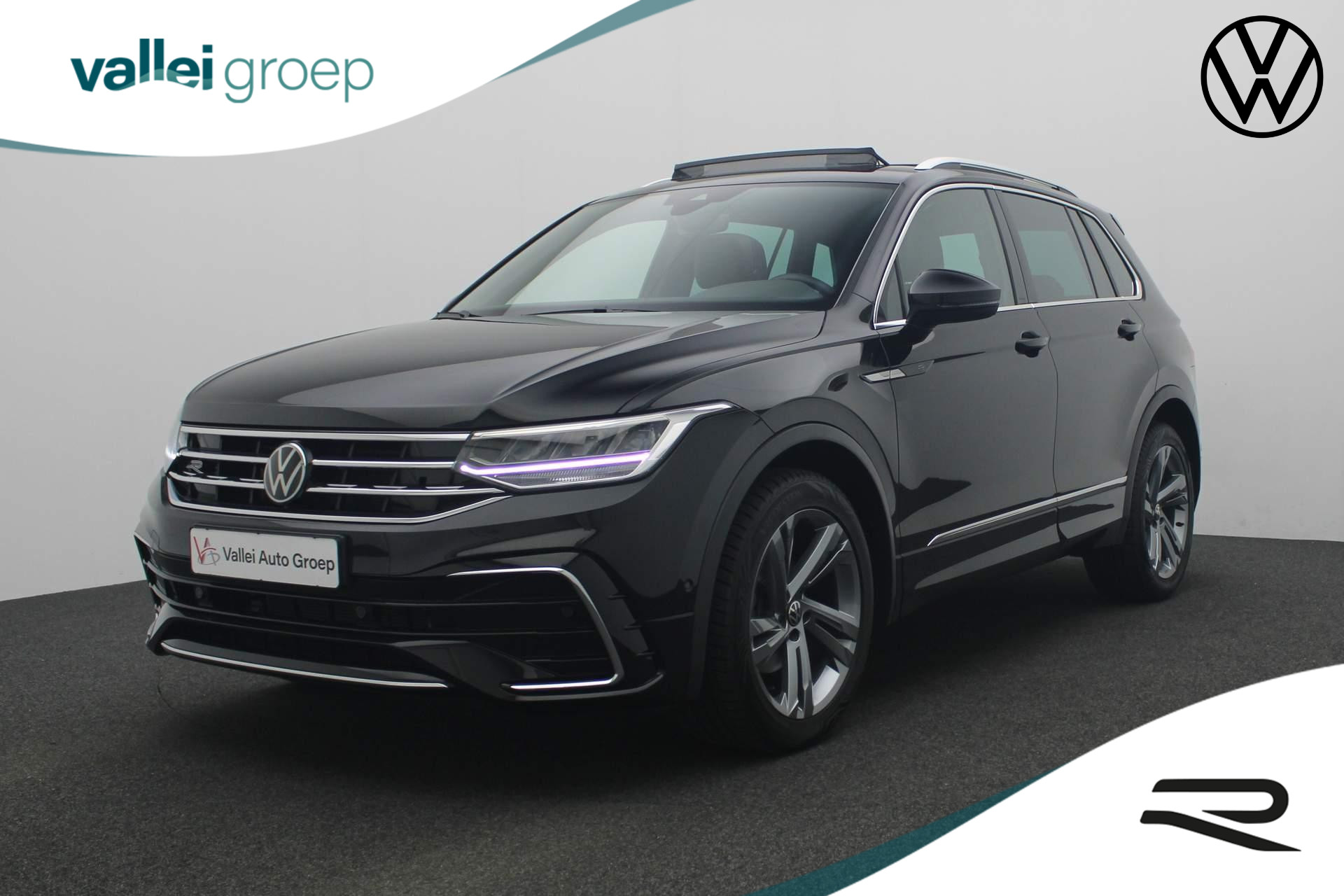 Volkswagen Tiguan 1.5 TSI 150PK DSG R-Line | Pano | Trekhaak | Navi | Keyless | Camera | 19 inch | ACC | Alarm