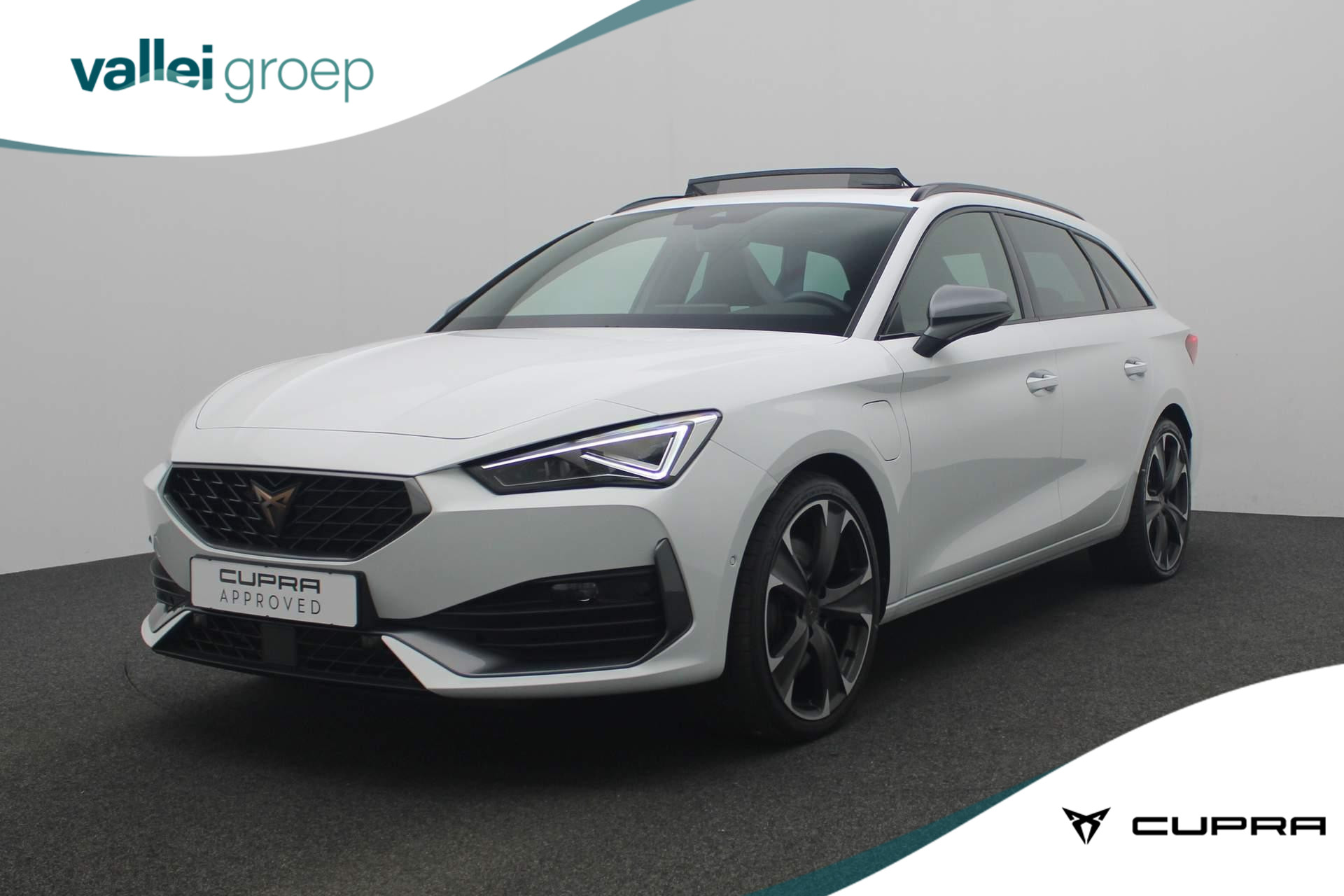 CUPRA Leon Sportstourer 1.4 245PK DSG e-Hybrid VZ Performance | Pano | Matrix LED | Adaptief onderstel | Geheugenstoel | Camera | Navi | Stuur-/stoelverwarming | Sportonderstel | ACC | Keyless