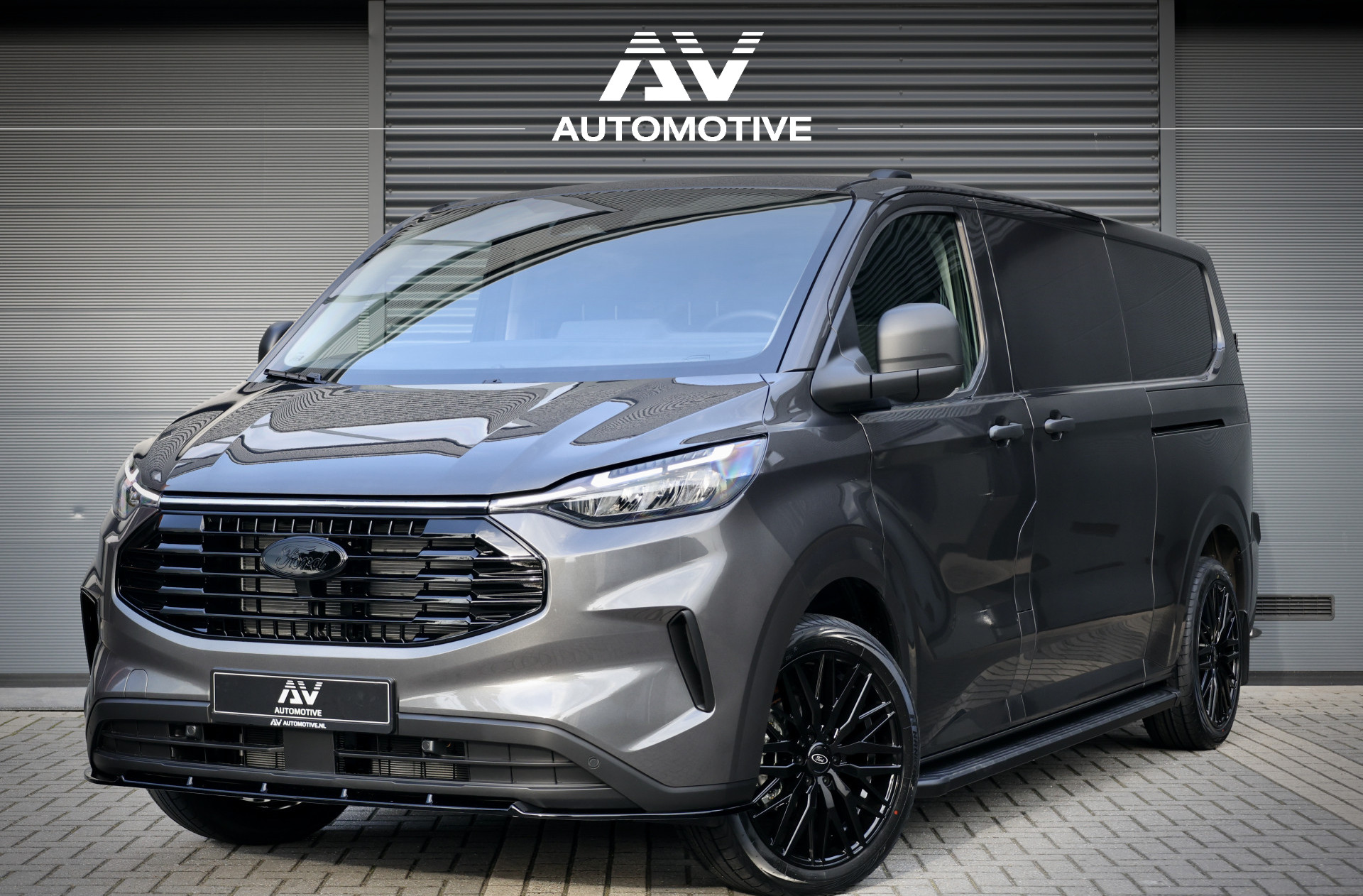 Ford Transit Custom 320 2.0 TDCI 170PK L2H1 AUT | ACC | Blind Spot | Camera | Lane Assist | Stoelverwarming | CarPlay | L+R Schuifdeur | Navigatie | Raptor Edition | Trekhaak | 3-Zitter