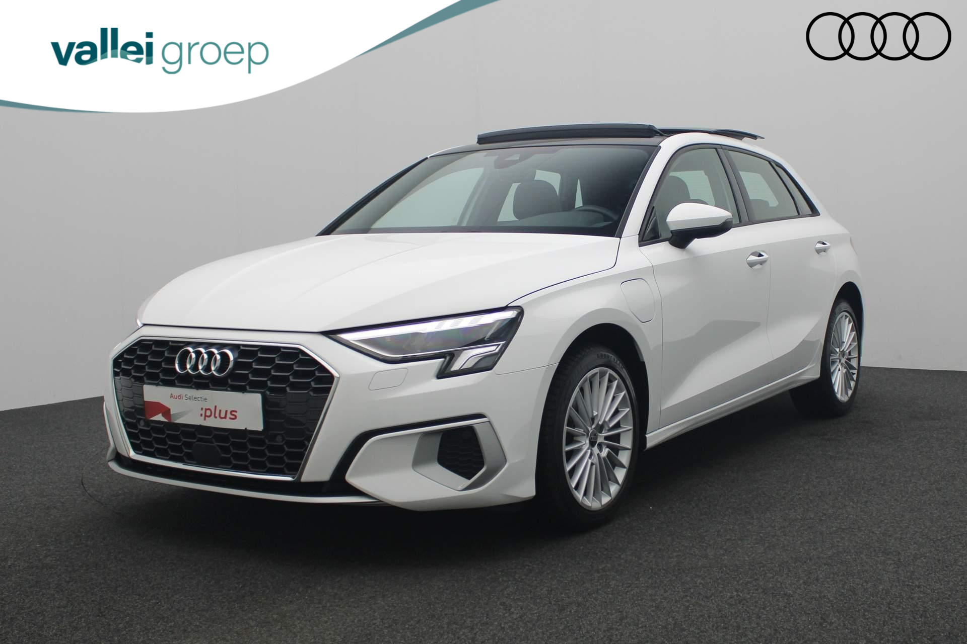 Audi A3 Sportback 40 TFSI e 204PK S-tronic Advanced edition | Pano | Keyless | Navi | Stoelverwarming | Full LED | 17 inch