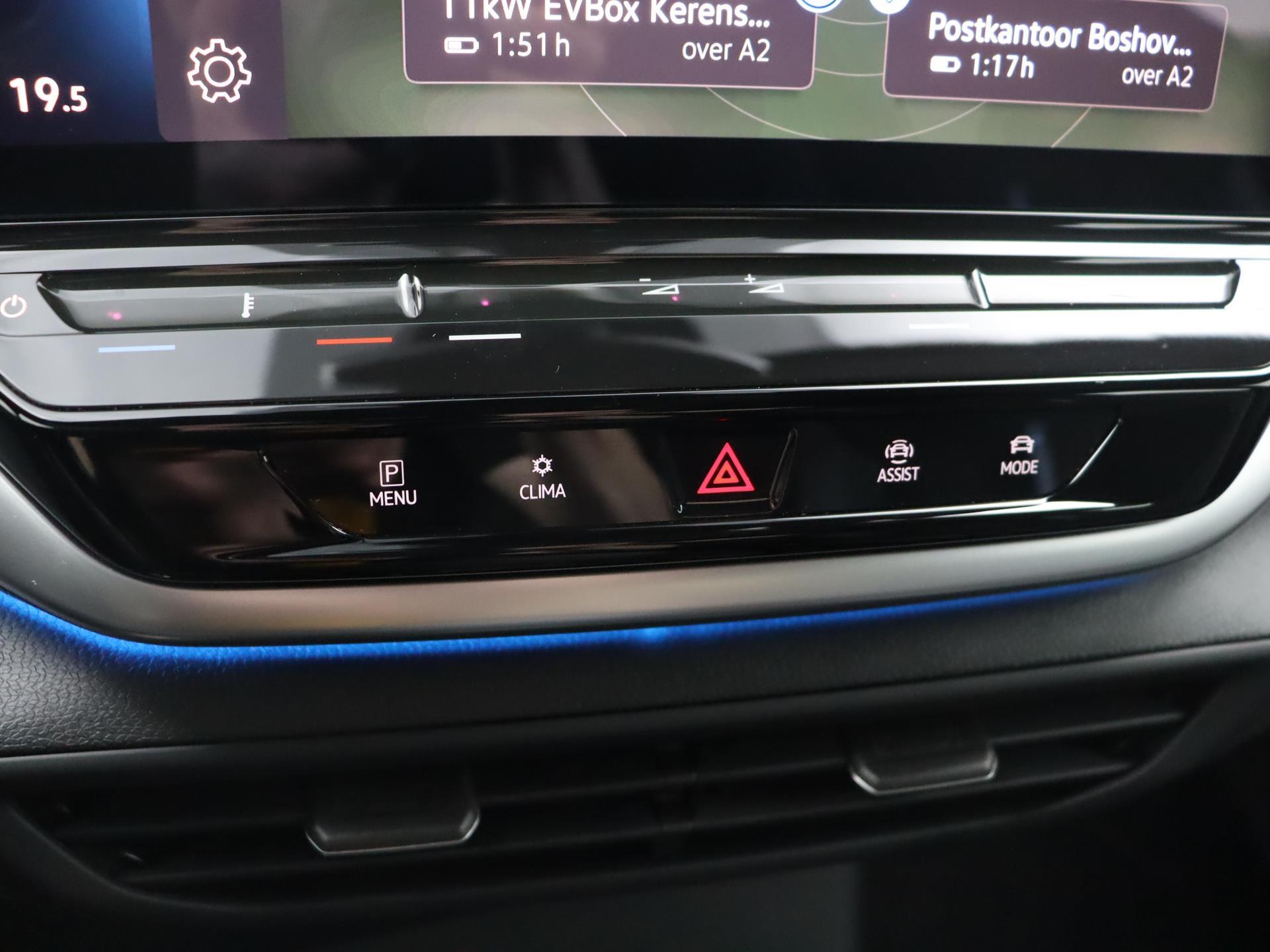 Volkswagen ID.5 Pro 77 kWh | Achteruitrijcamera | Navigatiesysteem | Keyless entry | Multimedia-voorbereiding | Luxe interieur afwerking | Cruise control adaptief | Apple Carplay/Android Auto |