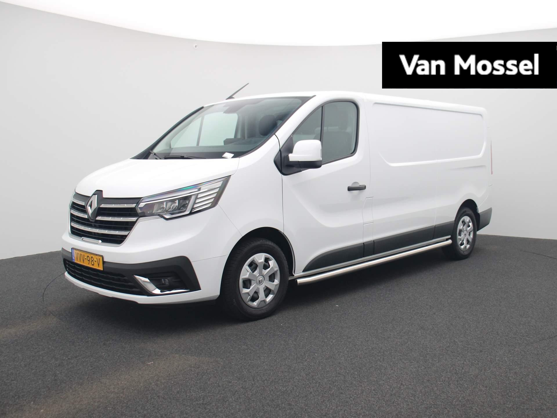 Renault Trafic 2.0 dCi 130 T30 L2H1 Work Edition | Easy Link Navigatie met Apple CarPlay & Android Auto | Climate Control | Parkeersensoren | Zijschuifdeur | LED | Laadvloer | Lat-wand betimmering met bescherming wielkasten