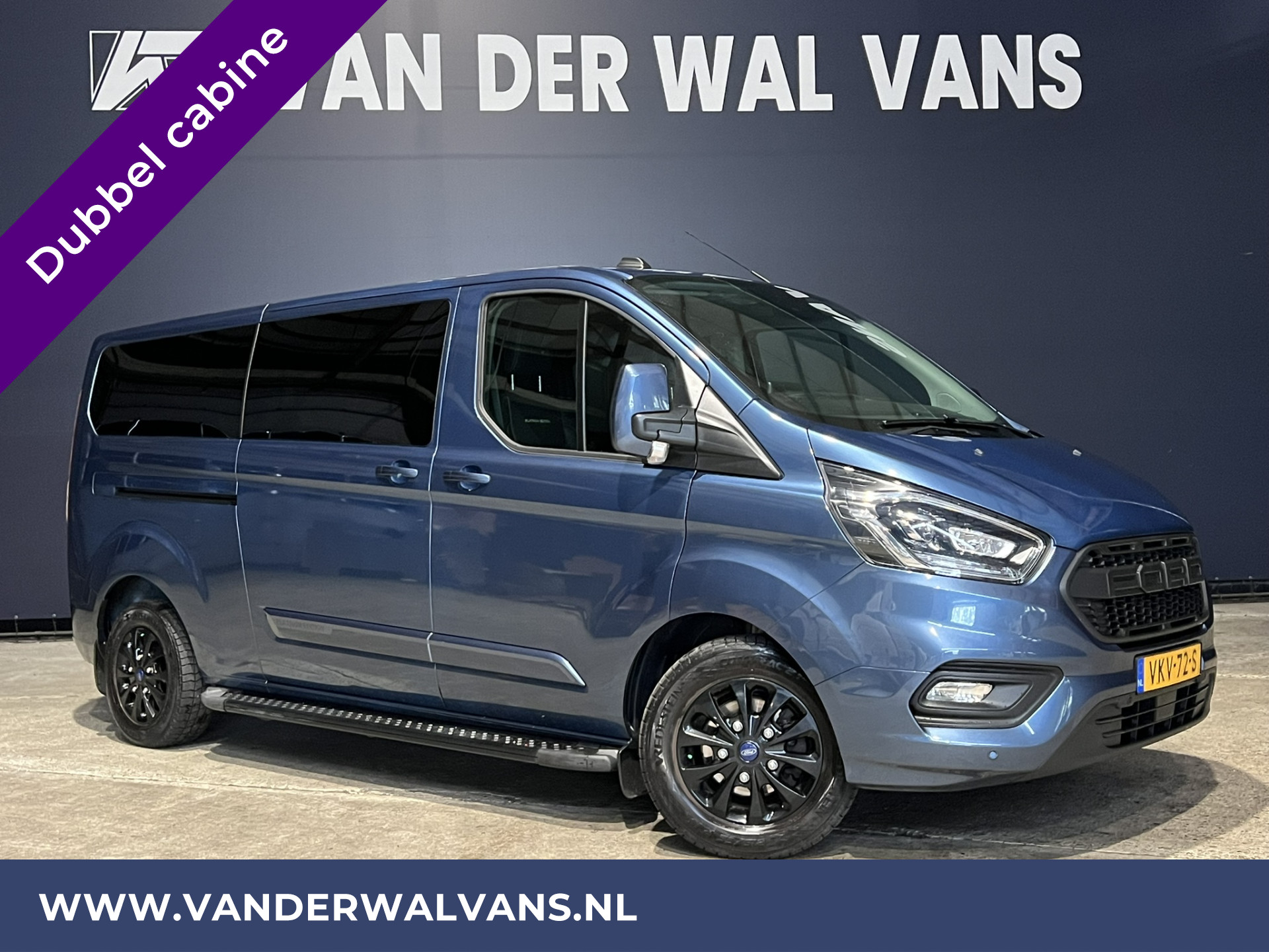 Ford Transit Custom 2.0 TDCI 130pk Automaat L2H1 Platinum Edition Dubbele cabine Euro6 Airco | Leer | 2x Zijdeur | Camera, Navigatie, Cruisecontrol, Trekhaak. Parkeersensoren, LED, Sidebars, LM velgen, Stoelverwarming, Verwarmde voorruit, 5-Zits