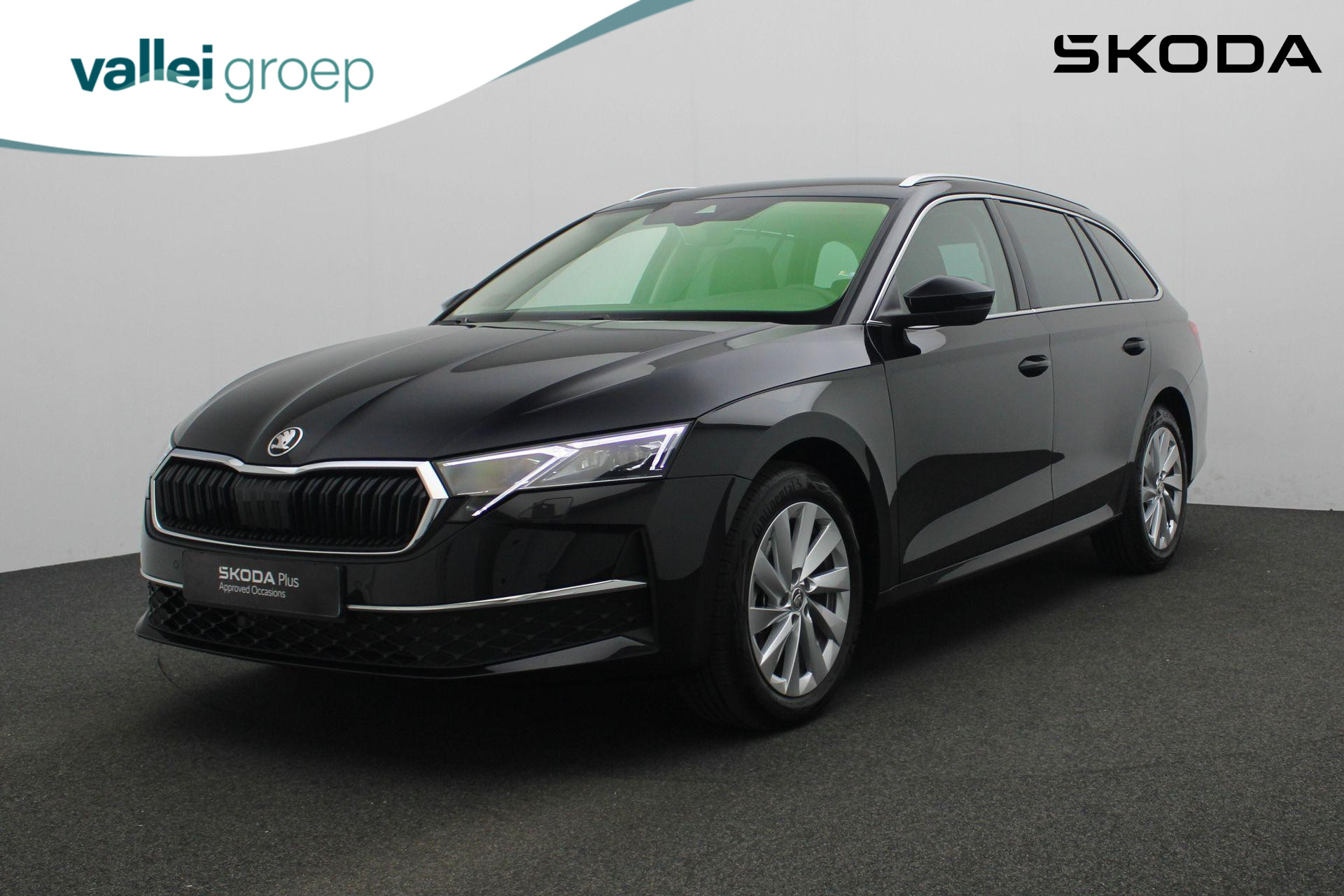 Škoda Octavia Combi 1.5 TSI 150 pk DSG MHEV Business Edition | Matrix LED | Stuur-/stoelverwarming | Achteruitrijcamera | Navigatie | Leder/stof