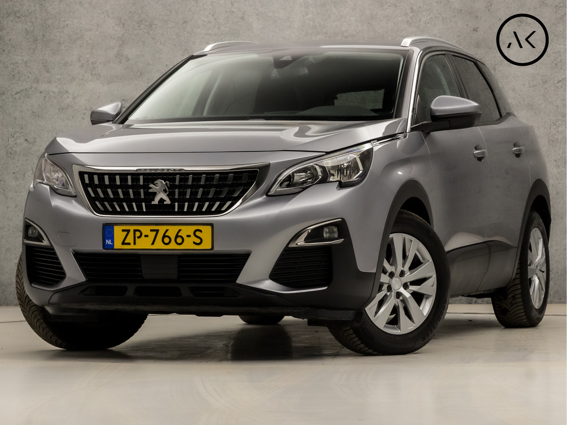 Peugeot 3008 1.2 PureTech Active Sport (APPLE CARPLAY, GROOT NAVI, GETINT GLAS, PARKEERSENSOREN, SPORTSTOELEN, CRUISE, TREKHAAK, NIEUWSTAAT)