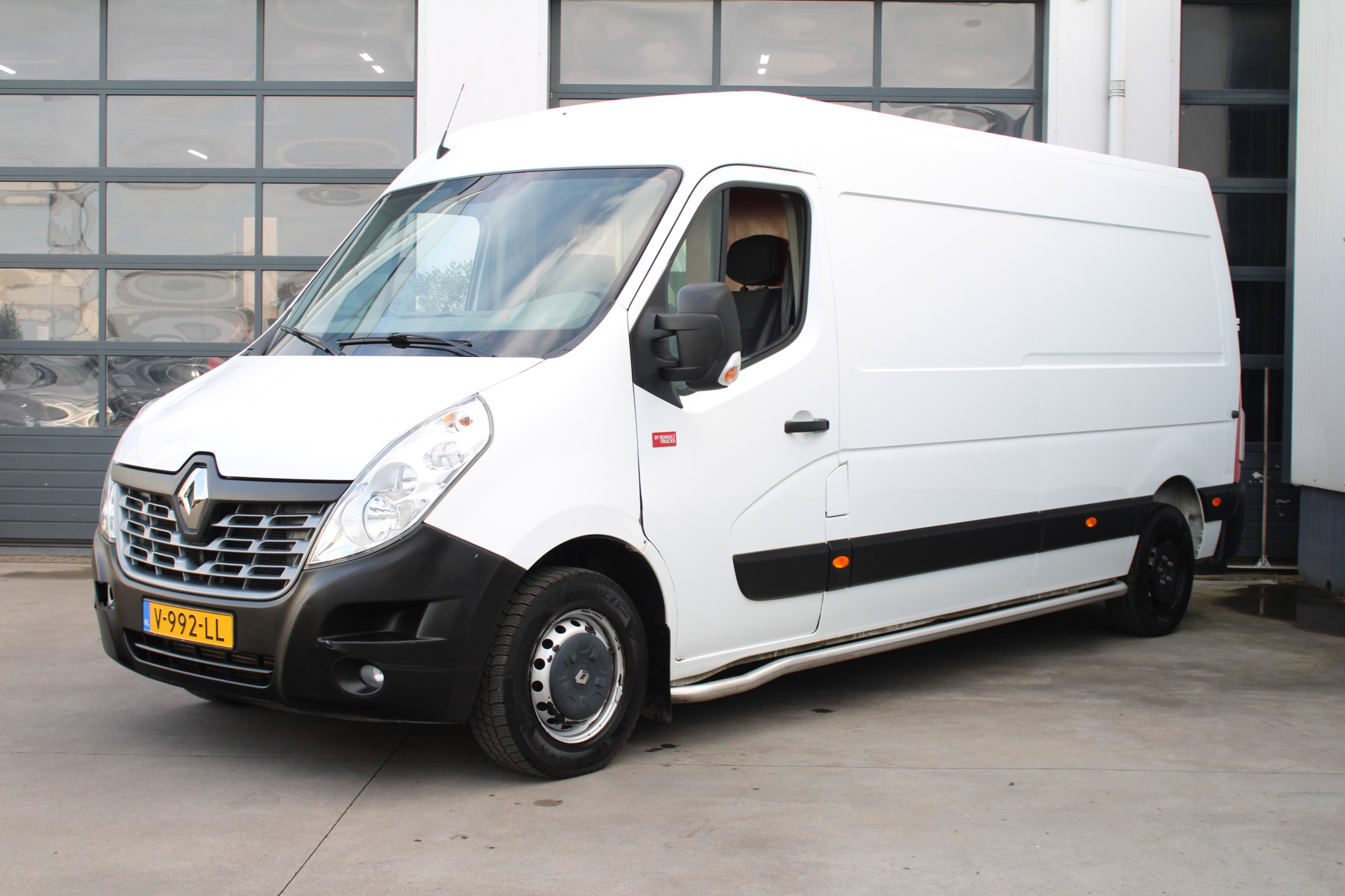 Renault Master T35 2.3 dCi L3H2