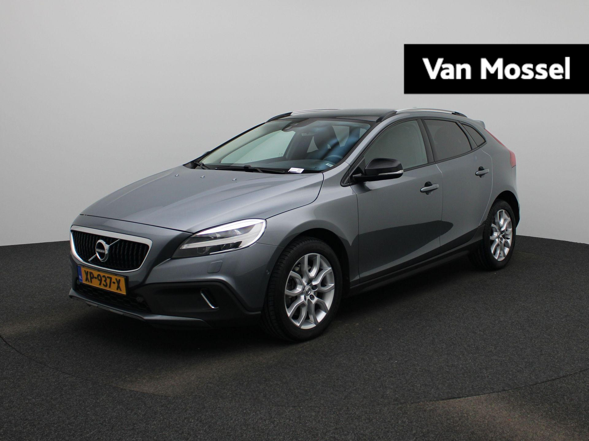 Volvo V40 Cross Country 1.5 T3 Polar+ Luxury | Climate Control | Camera | Panoramadak | Lederen Bekleding | Lichtmetalen Velgen |