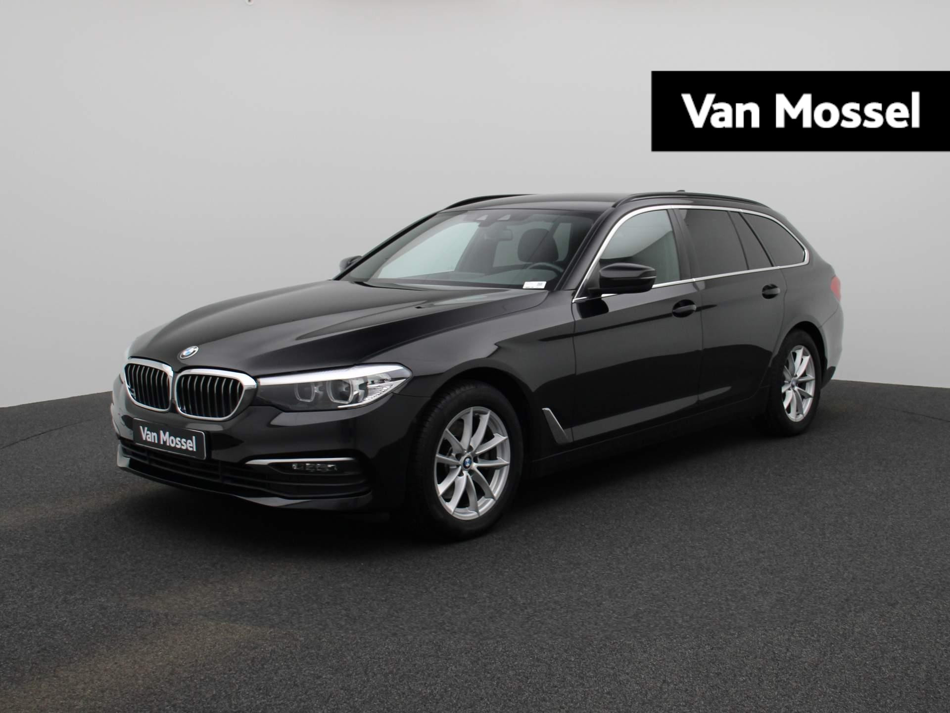 BMW 5 Serie Touring 520d Executive | Automaat | Apple Carplay/Android Auto | Ambiance Verlichting | Elektrisch Achterklep | LED | Camera | Stoelverwarming | Park Assist Pack | Live Cockpit Professional |