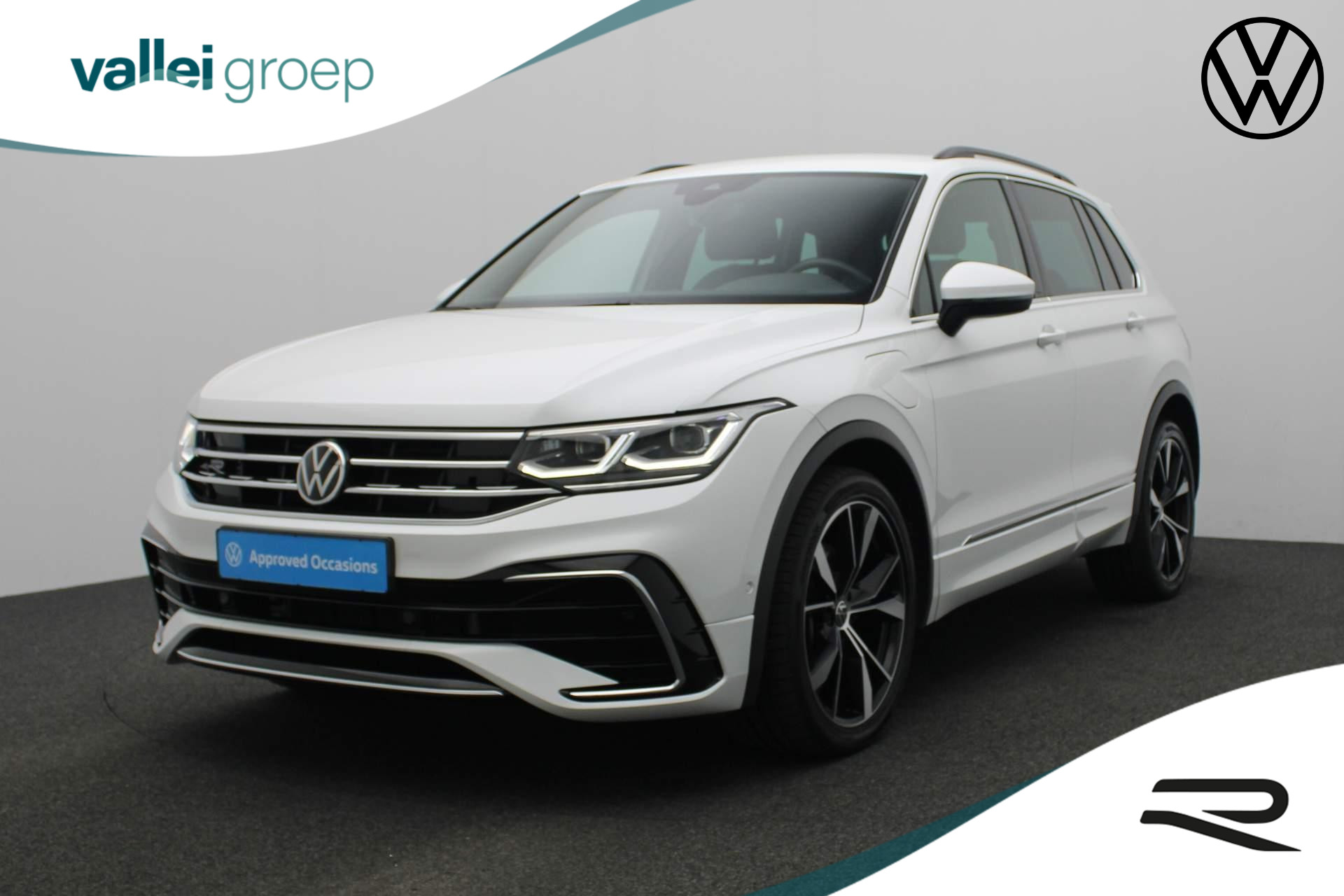 Volkswagen Tiguan 1.4 TSI 245PK DSG eHybrid R-Line Business+ | Trekhaak | Adaptief onderstel | 20 inch | Navi | LED plus | Camera | ACC