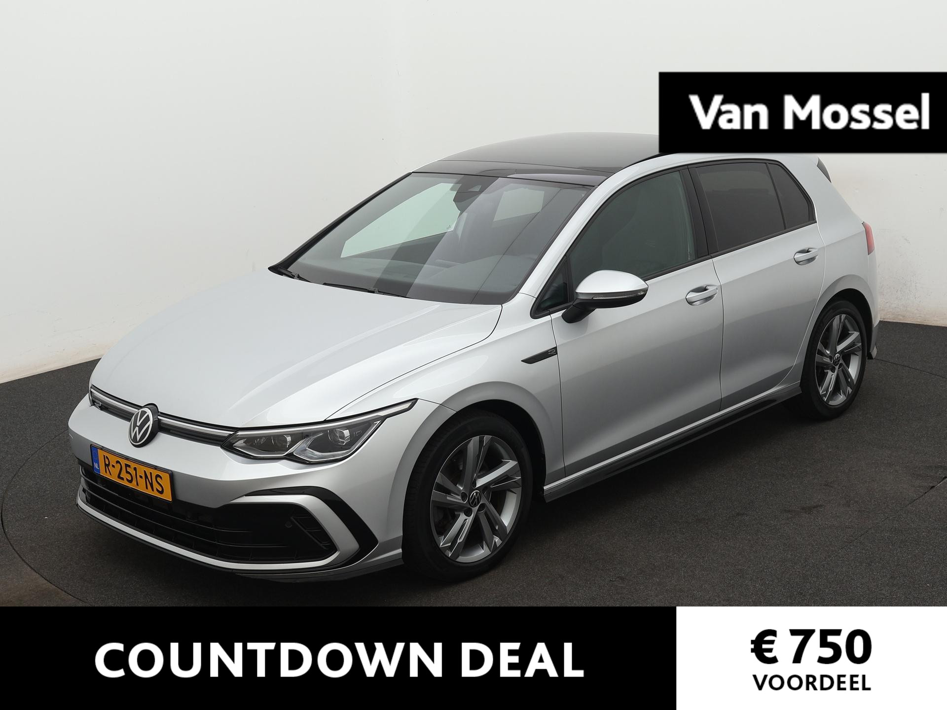 Volkswagen Golf 2.0 TSI 190PK | Panoramadak | R-Line | LED | Stoel en stuurverwarming