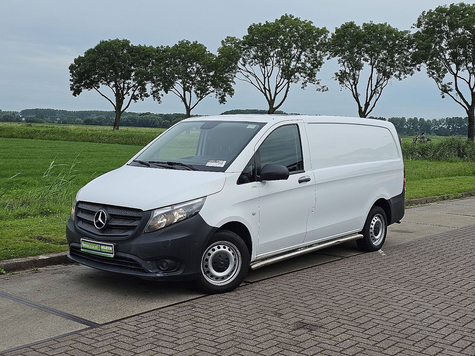 Mercedes-Benz Vito 114 CDI L2H1 Airco Deuren Pdc 143Pk Sidebars Euro6!