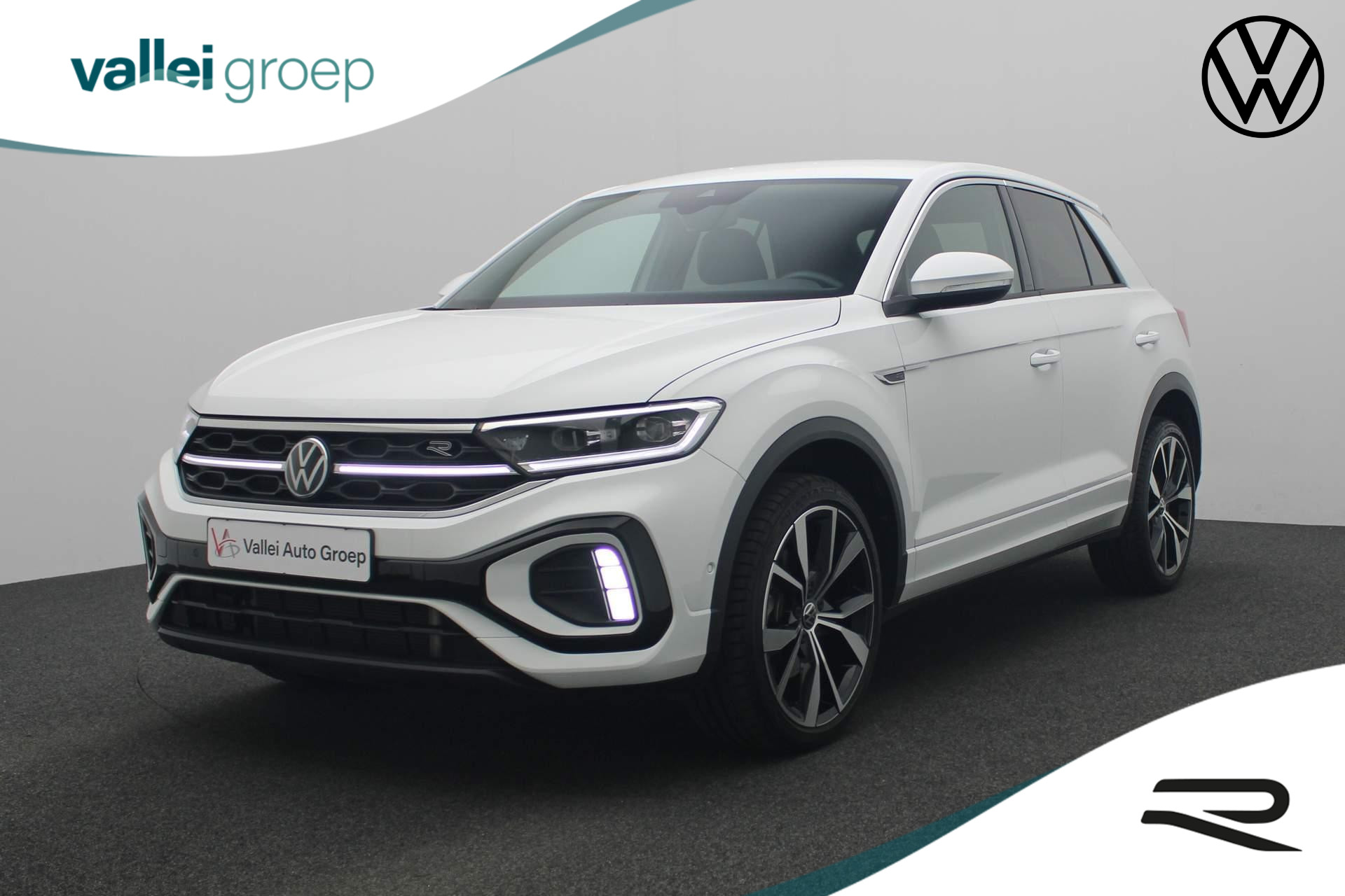 Volkswagen T-Roc 1.5 TSI 150PK DSG R-Line Business | IQ Light | Keyless | 19 inch | Camera | ACC | Apple Carplay / Android Auto